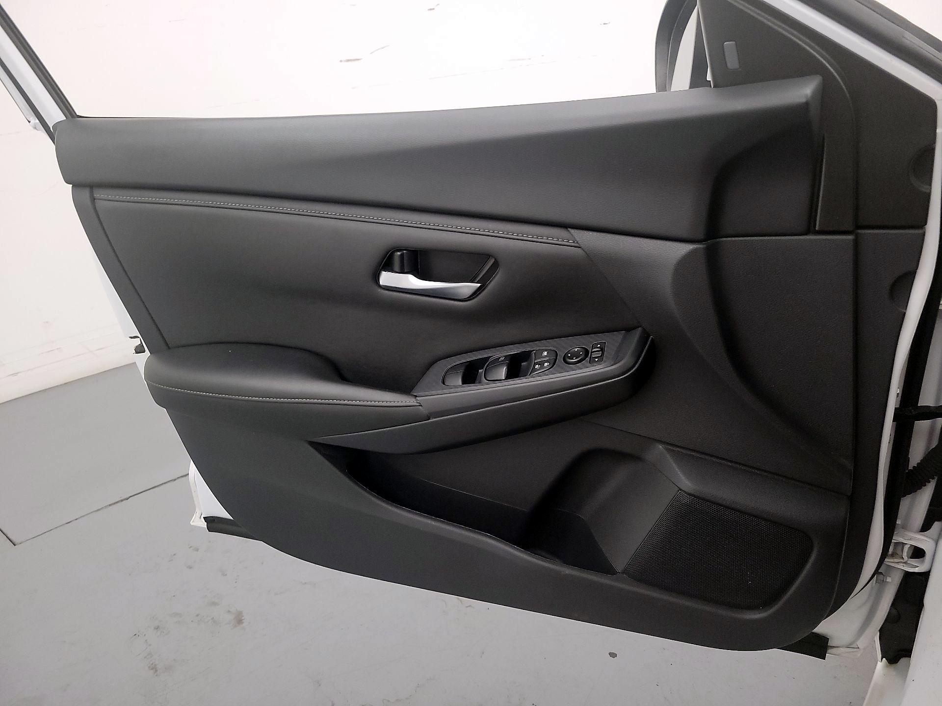 Thumbnail: 2024 Nissan Sentra - 12