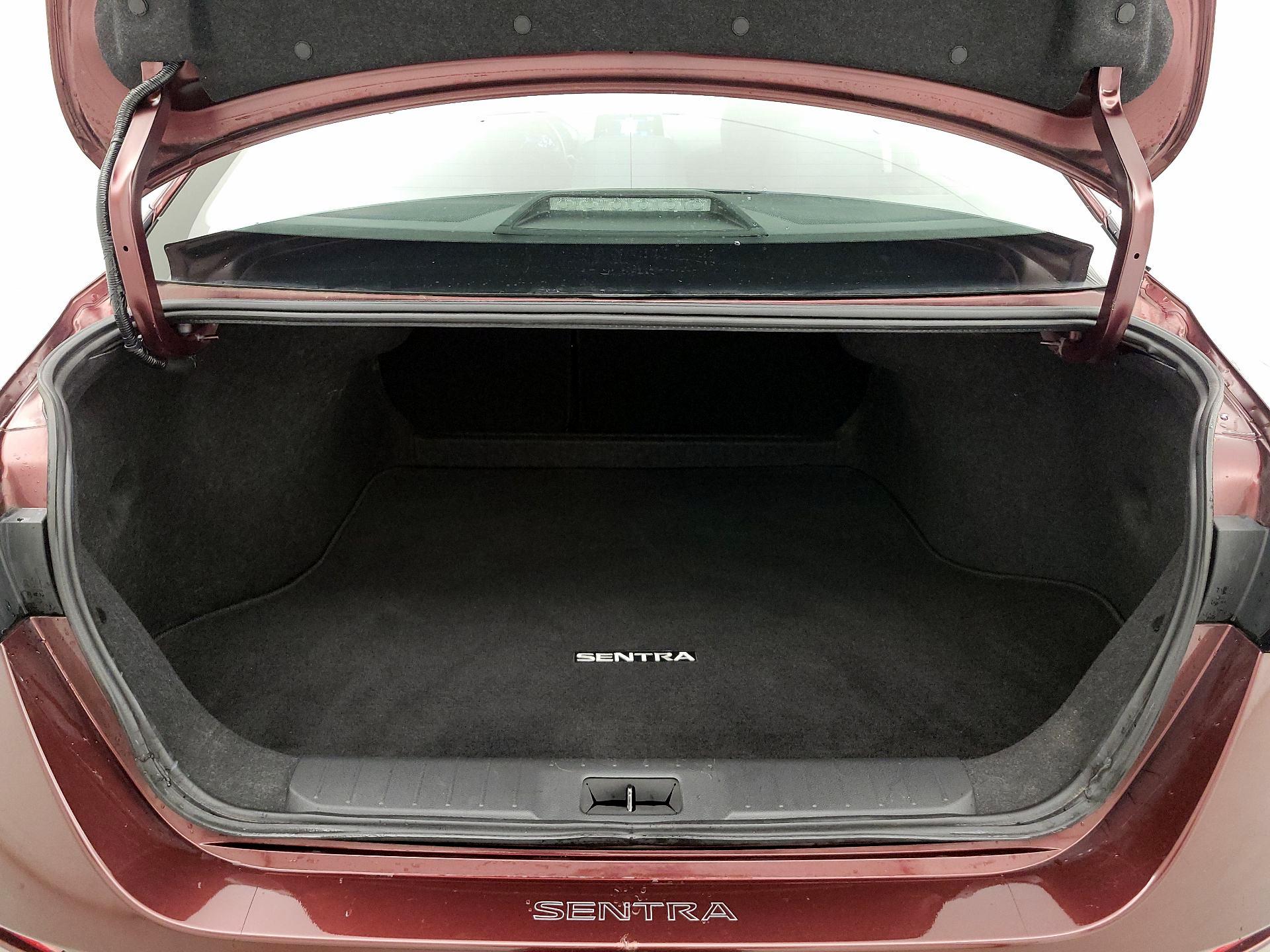 Thumbnail: 2023 Nissan Sentra - 20