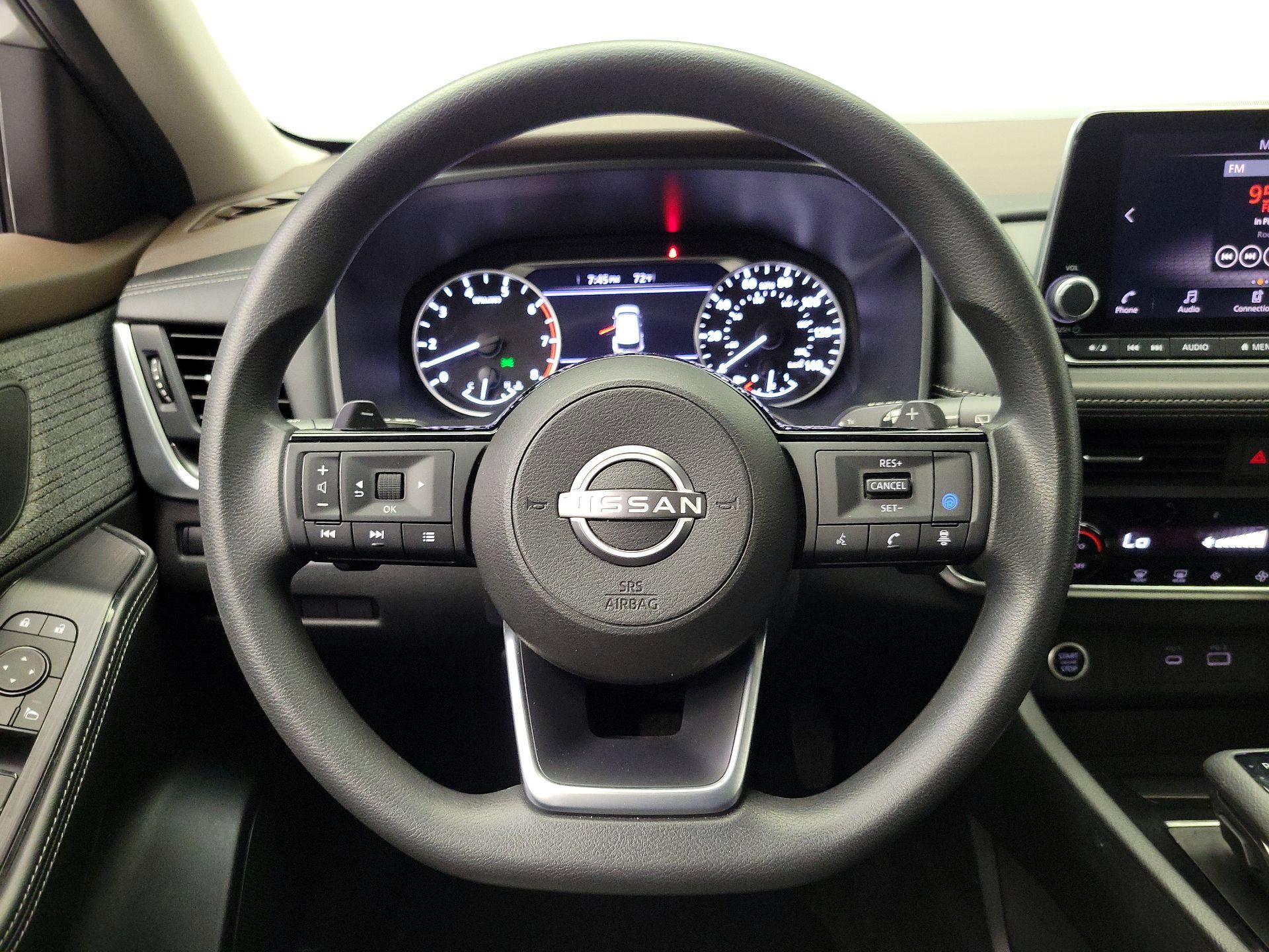 Thumbnail: 2023 Nissan Rogue - 10