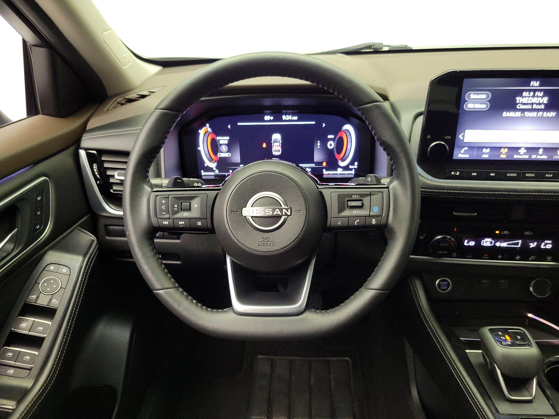 Thumbnail: 2023 Nissan Rogue - 10