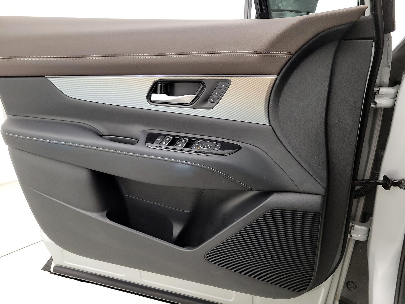 2025 Nissan Murano Platinum - Photo 13
