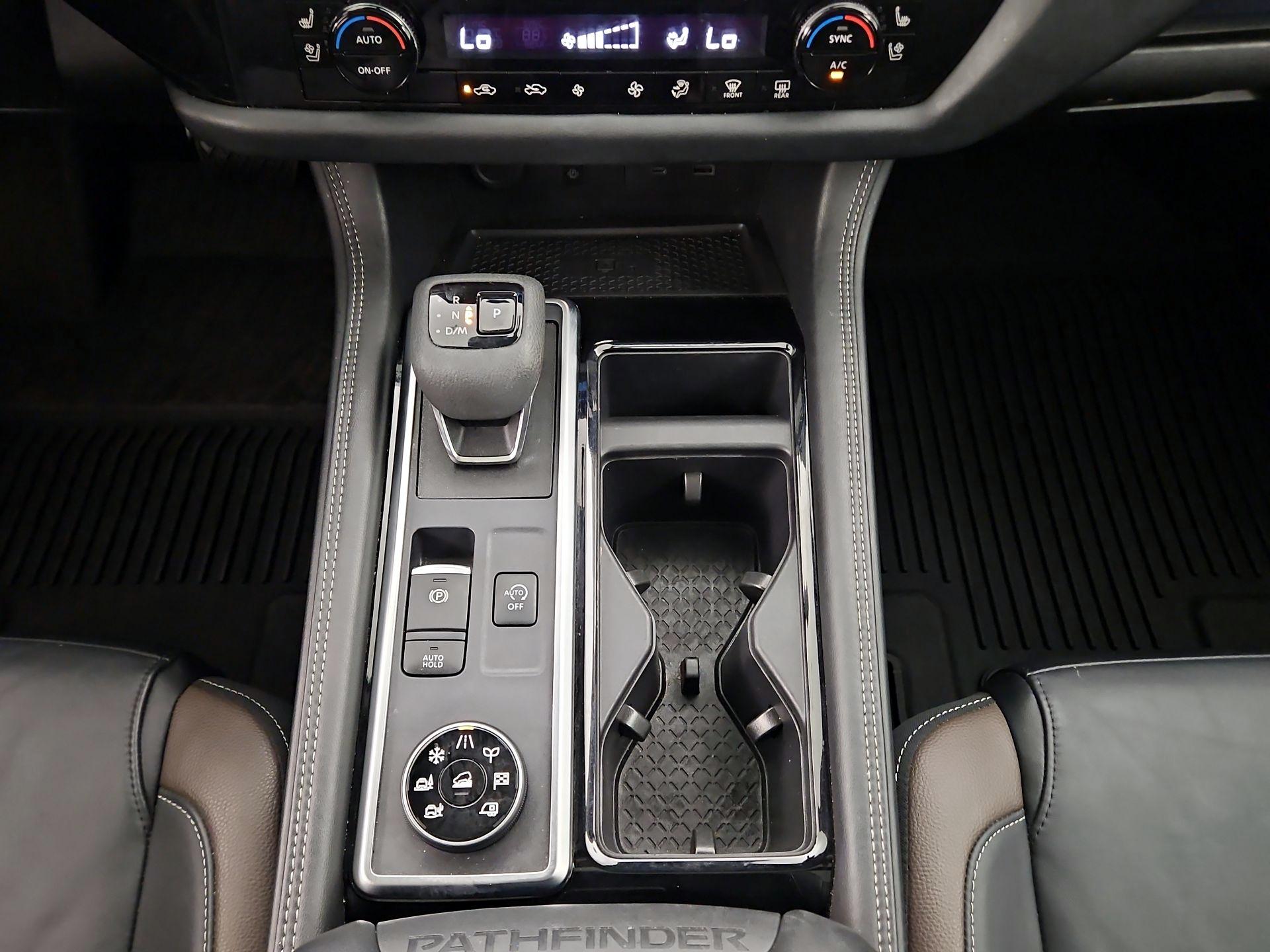 Thumbnail: 2024 Nissan Pathfinder - 16