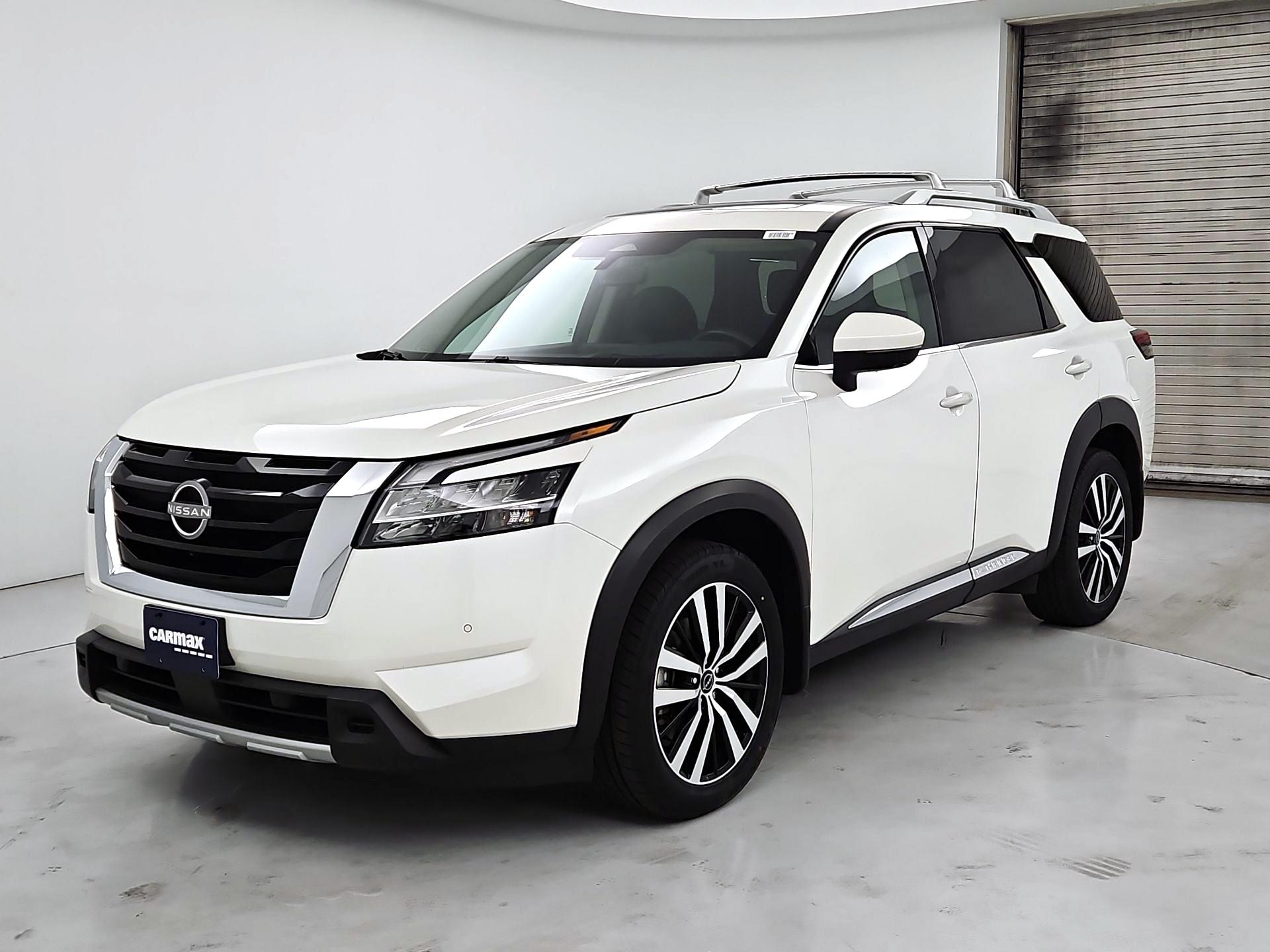 Thumbnail: 2024 Nissan Pathfinder - 3