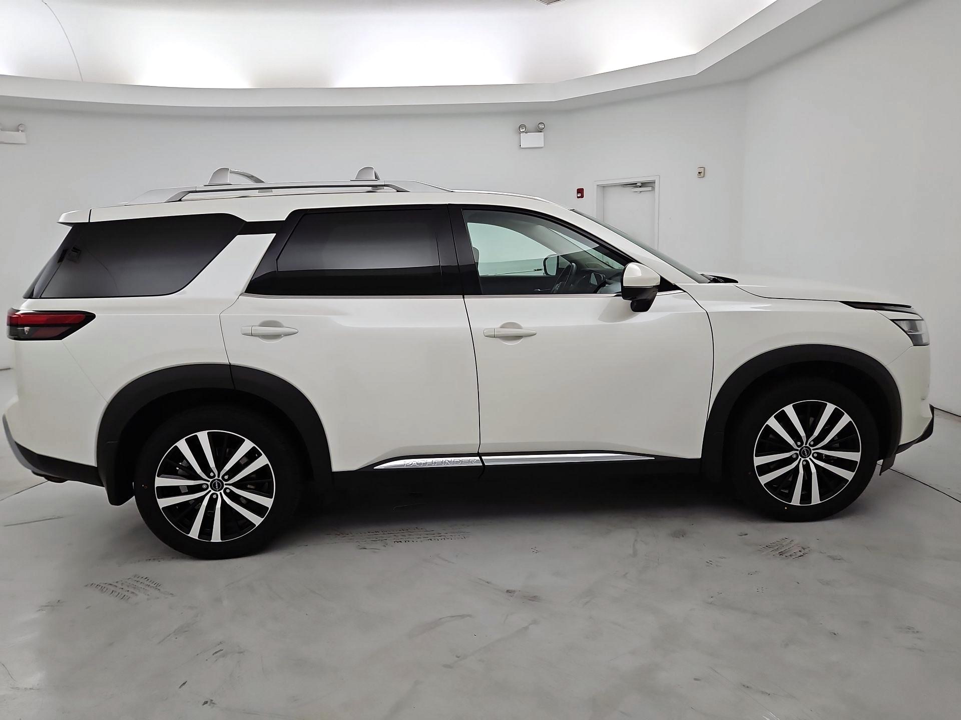 Thumbnail: 2024 Nissan Pathfinder - 4