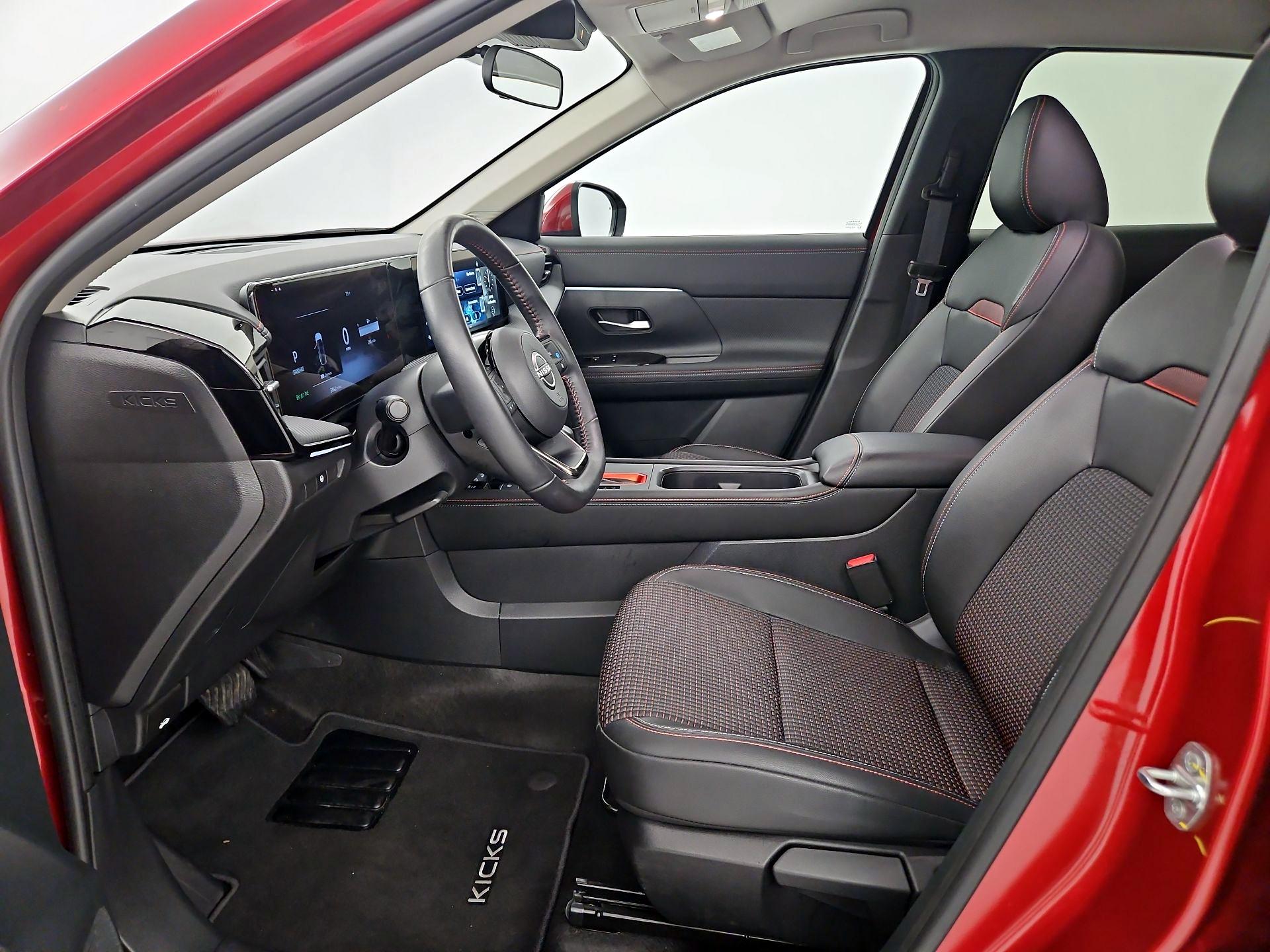 Thumbnail: 2025 Nissan Kicks - 9