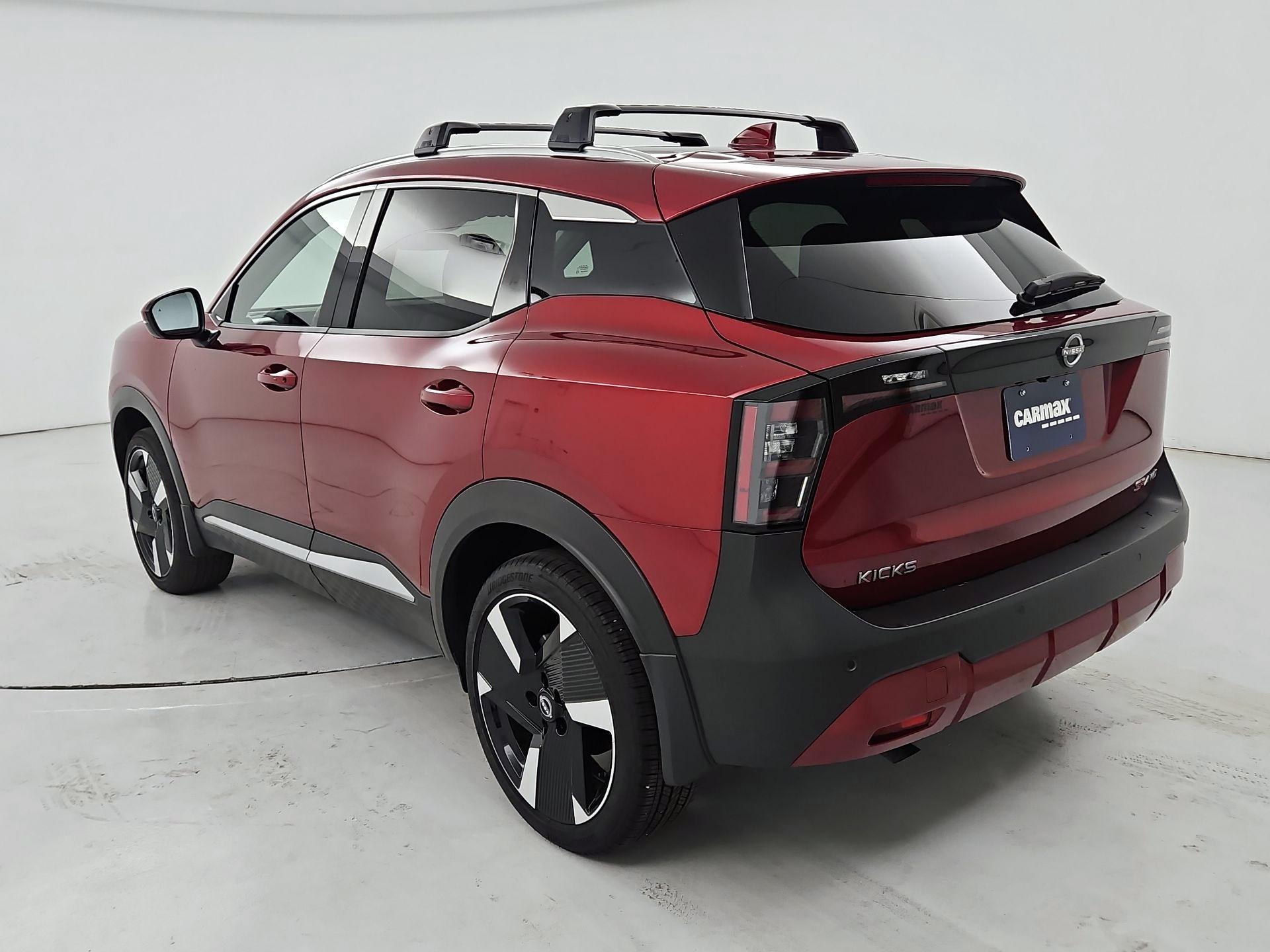 Thumbnail: 2025 Nissan Kicks - 7