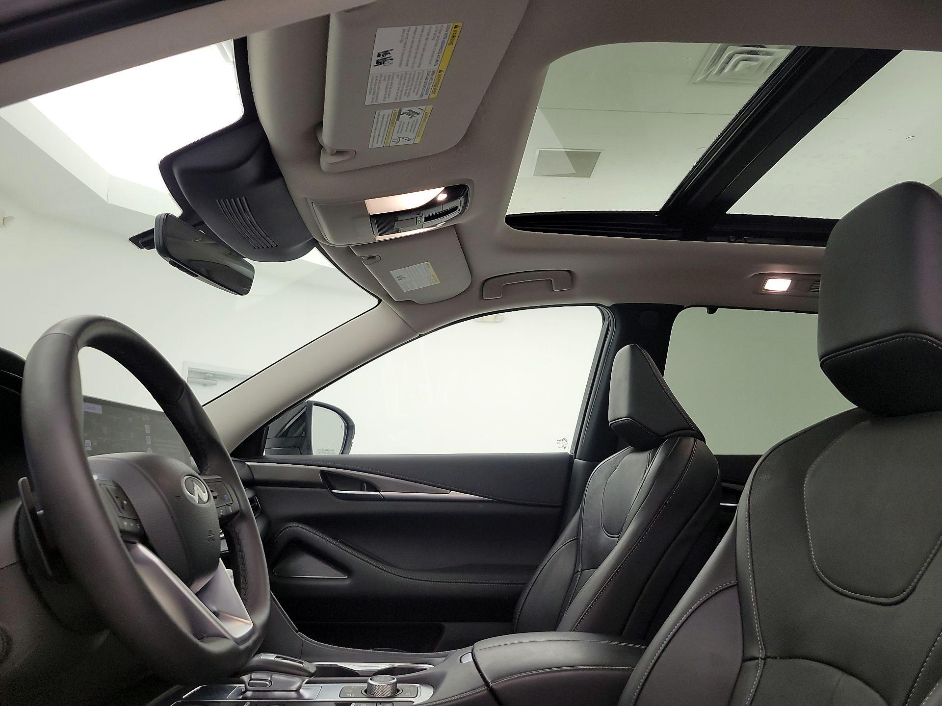 Thumbnail: 2023 INFINITI QX60 - 20