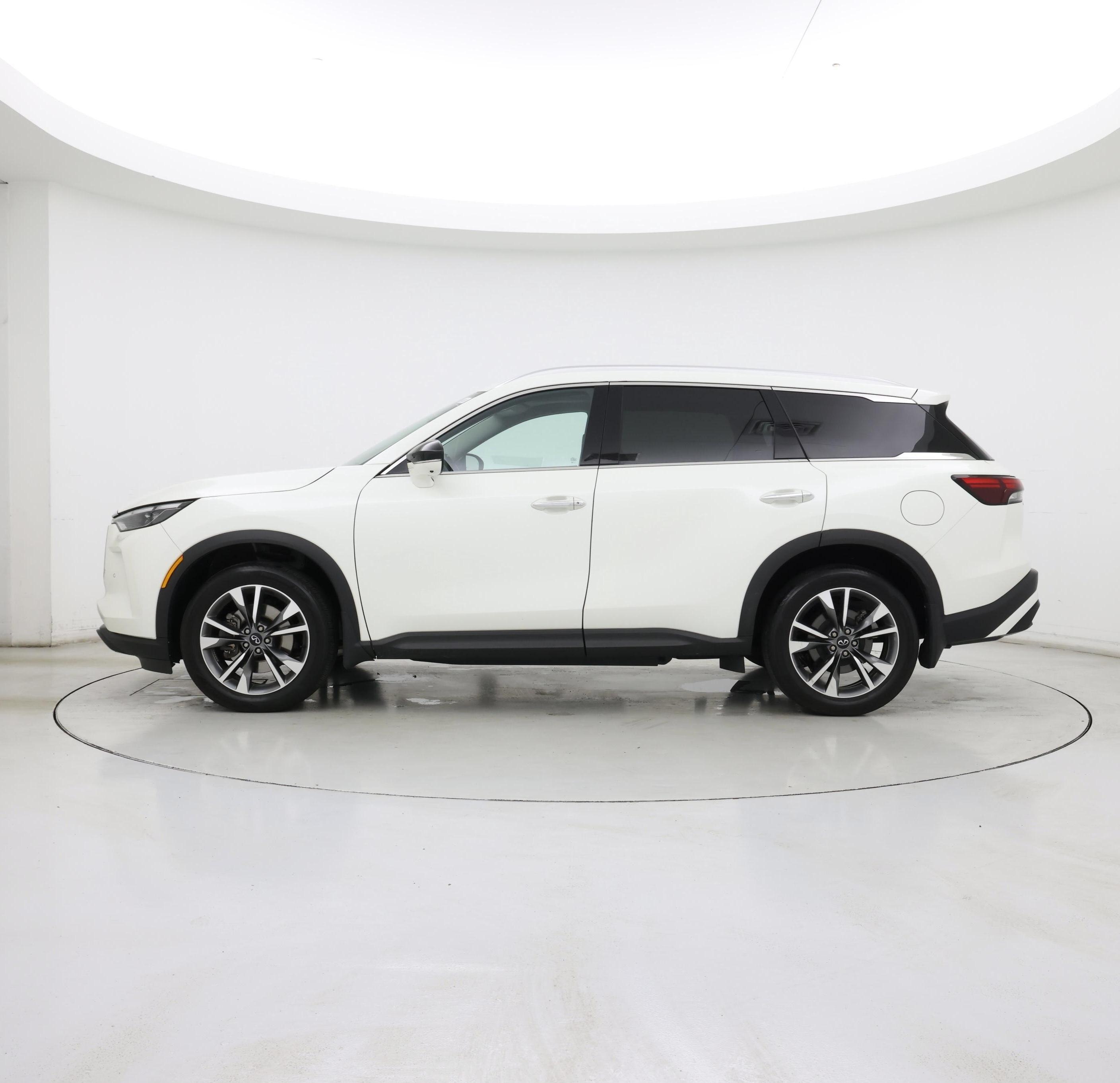 Thumbnail: 2023 INFINITI QX60 - 3
