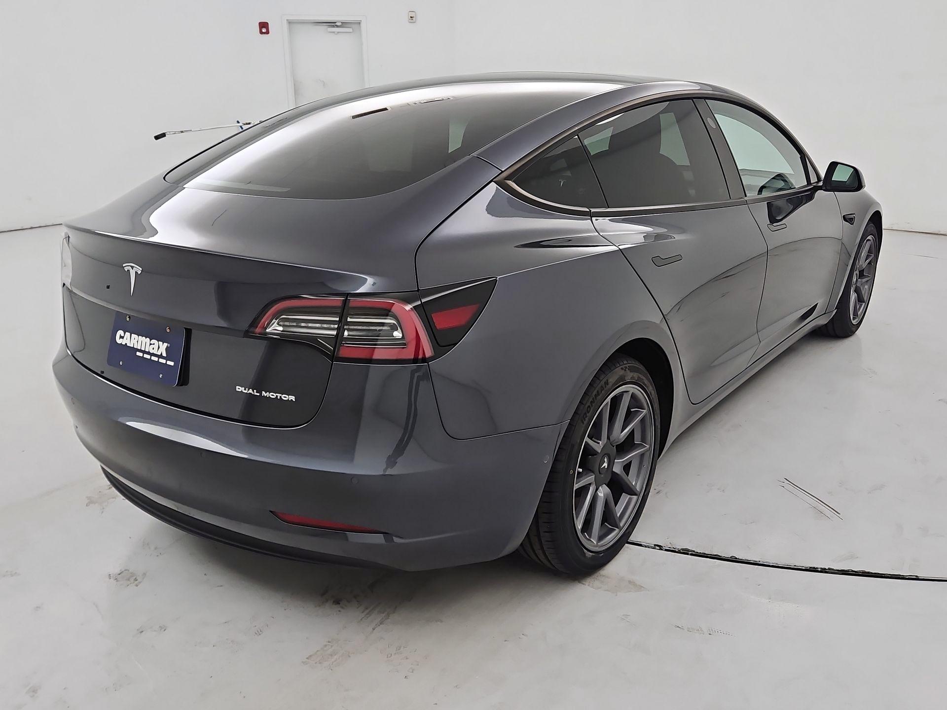 Thumbnail: 2022 Tesla Model 3 - 5