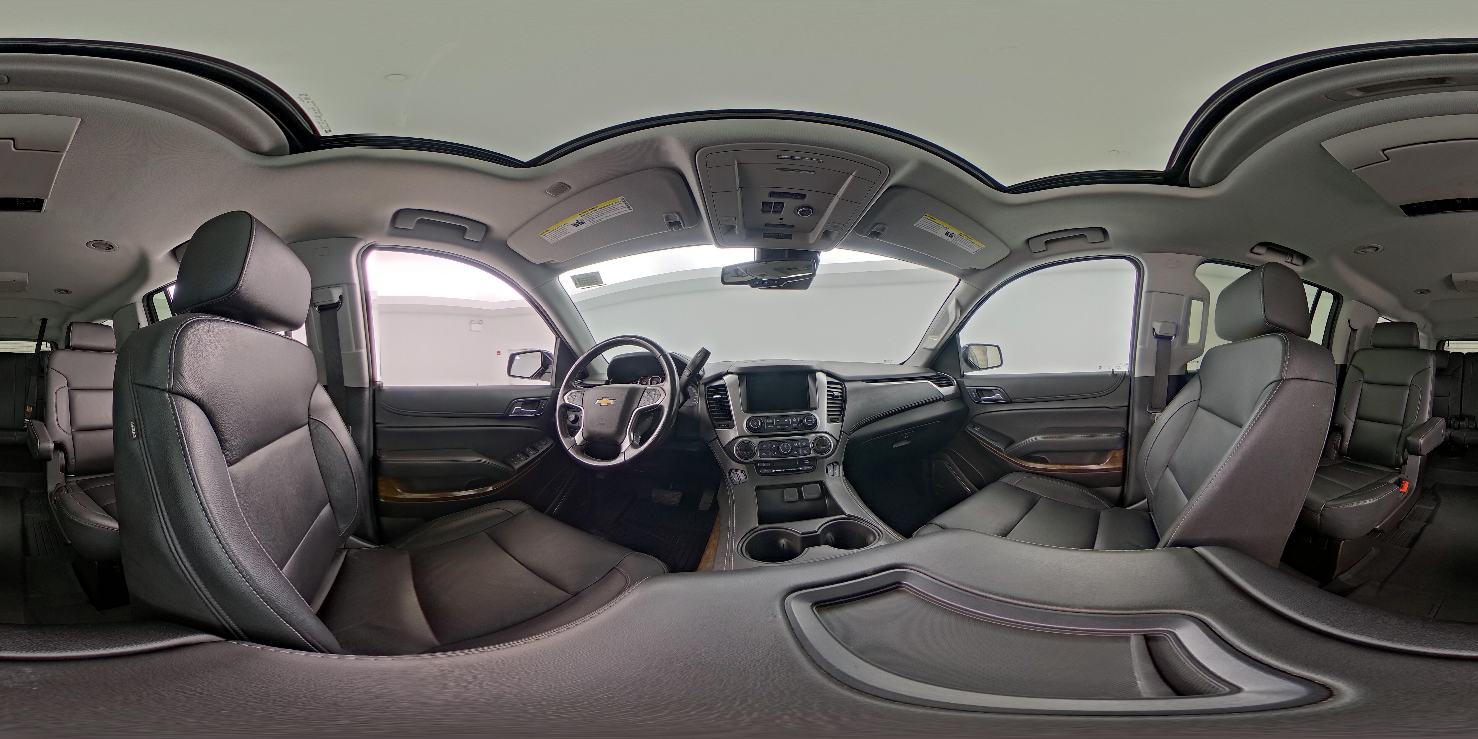 2020 Chevrolet Suburban LT - Photo 26