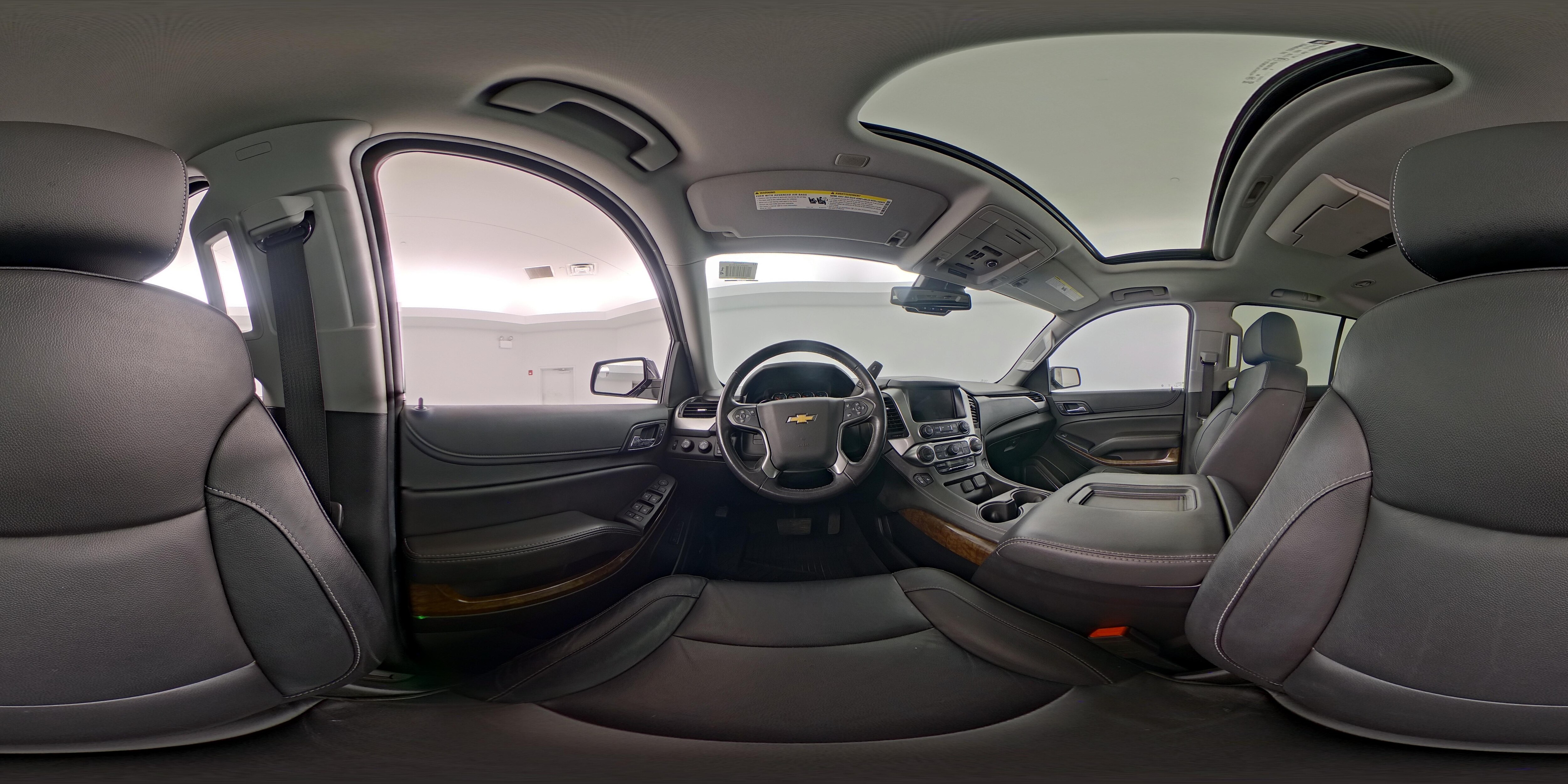 2020 Chevrolet Suburban LT - Photo 28
