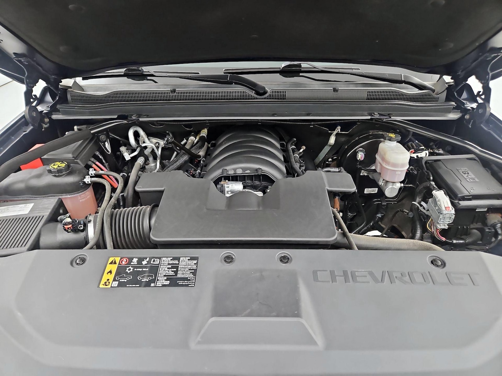2020 Chevrolet Suburban LT - Photo 23