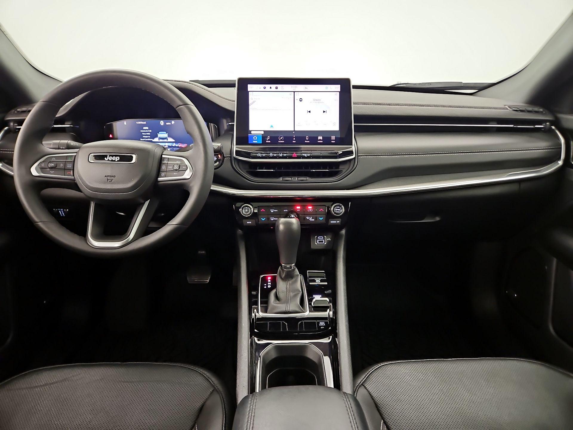 Thumbnail: 2023 Jeep Compass - 8