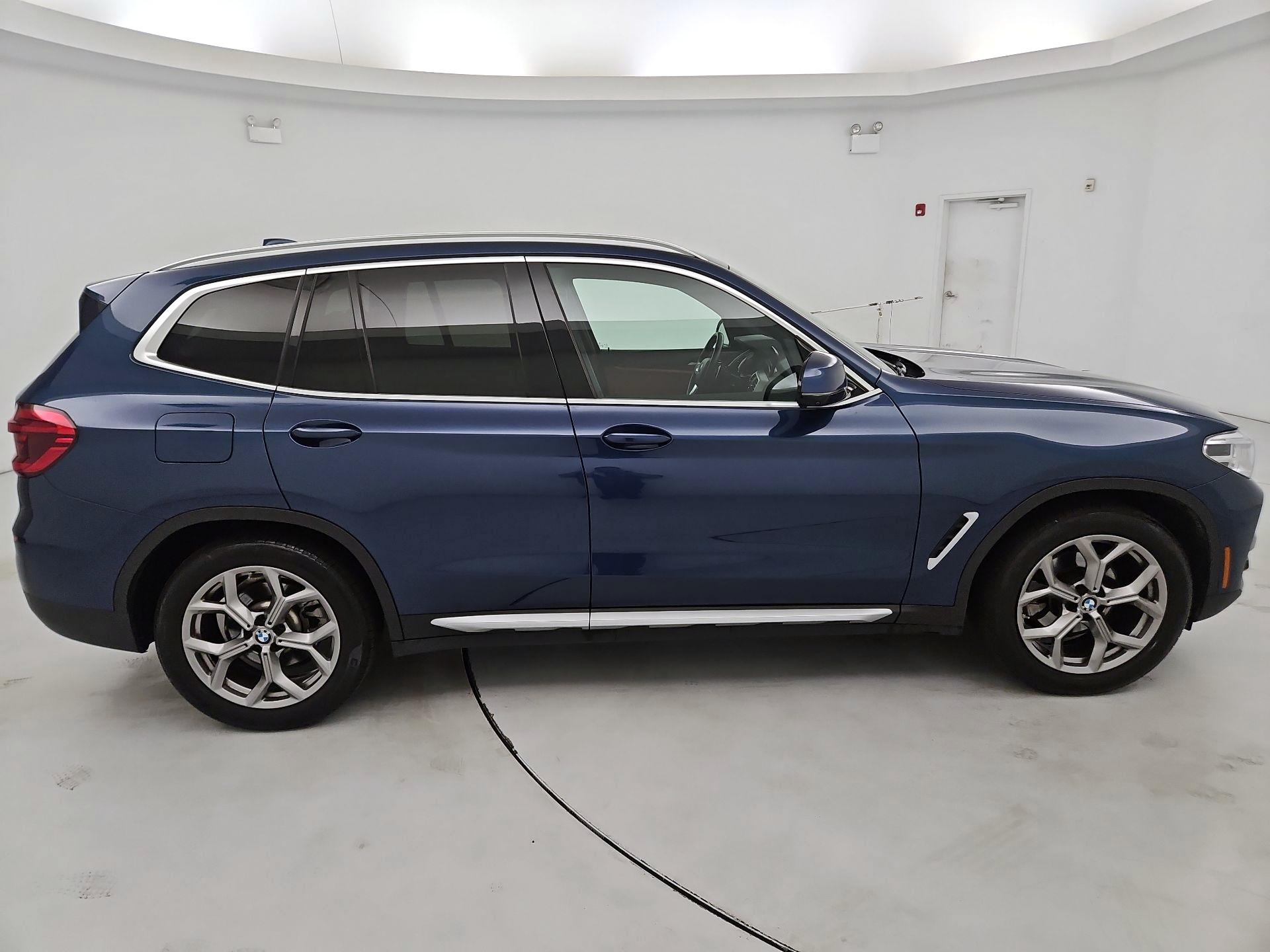 Thumbnail: 2021 BMW X3 - 4