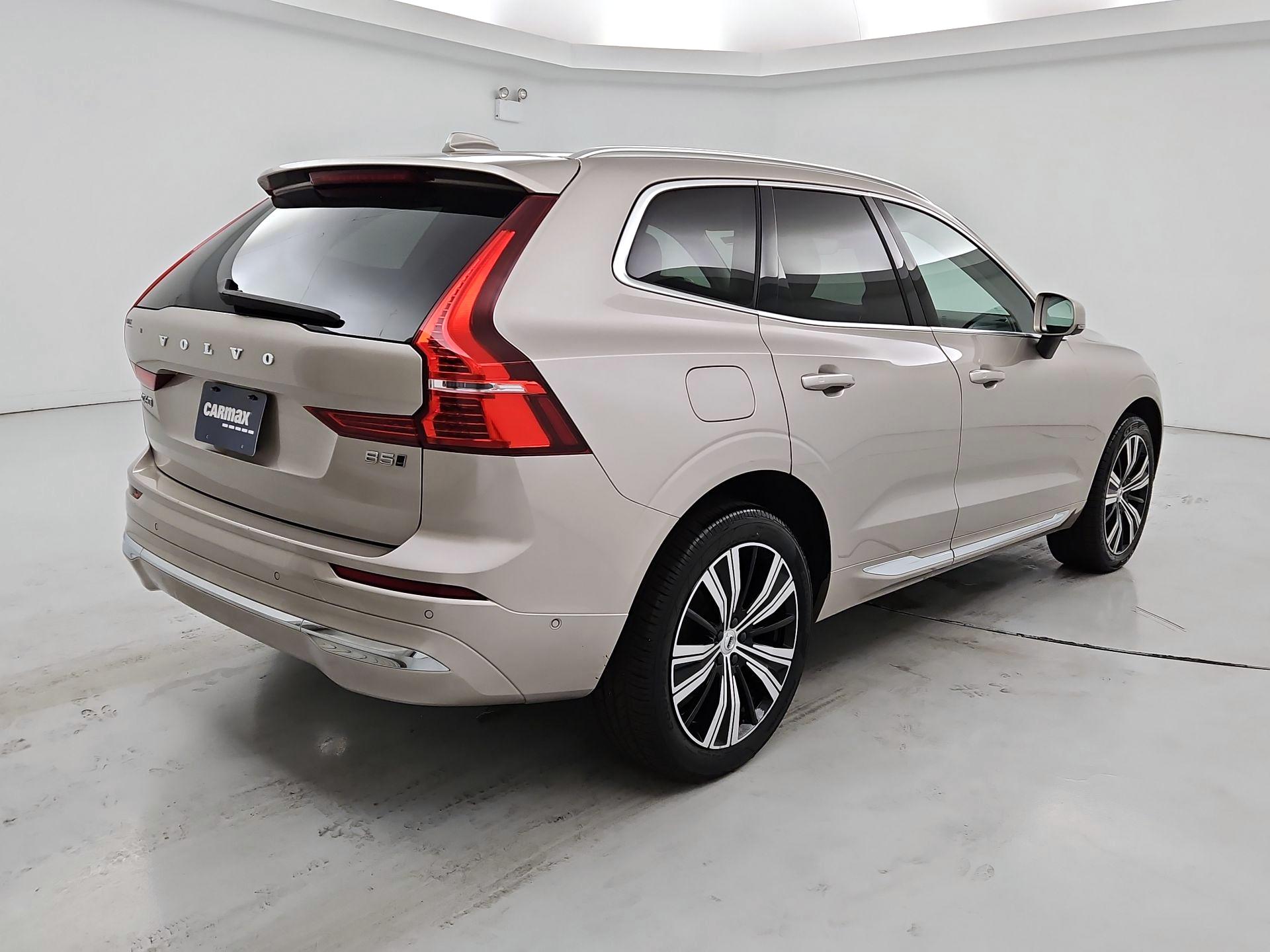 Thumbnail: 2023 Volvo XC60 - 5