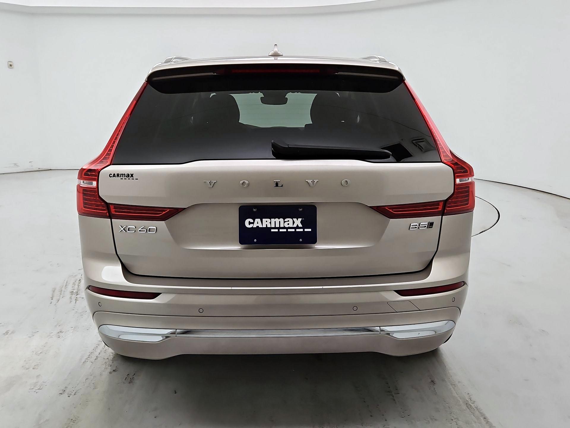 Thumbnail: 2023 Volvo XC60 - 6