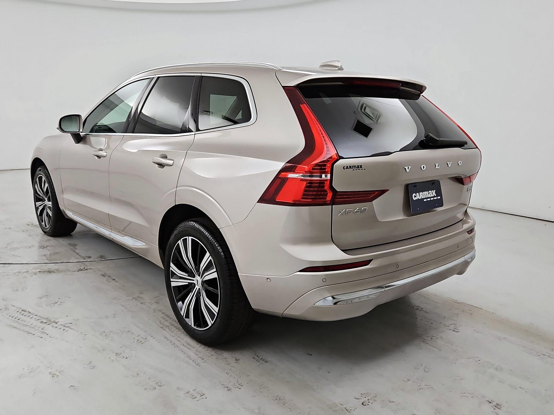 Thumbnail: 2023 Volvo XC60 - 7