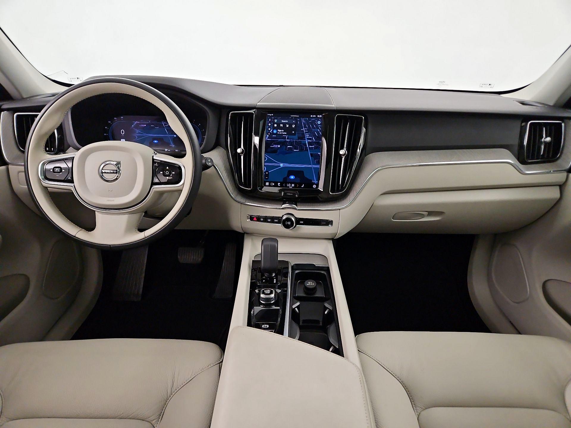 Thumbnail: 2023 Volvo XC60 - 8