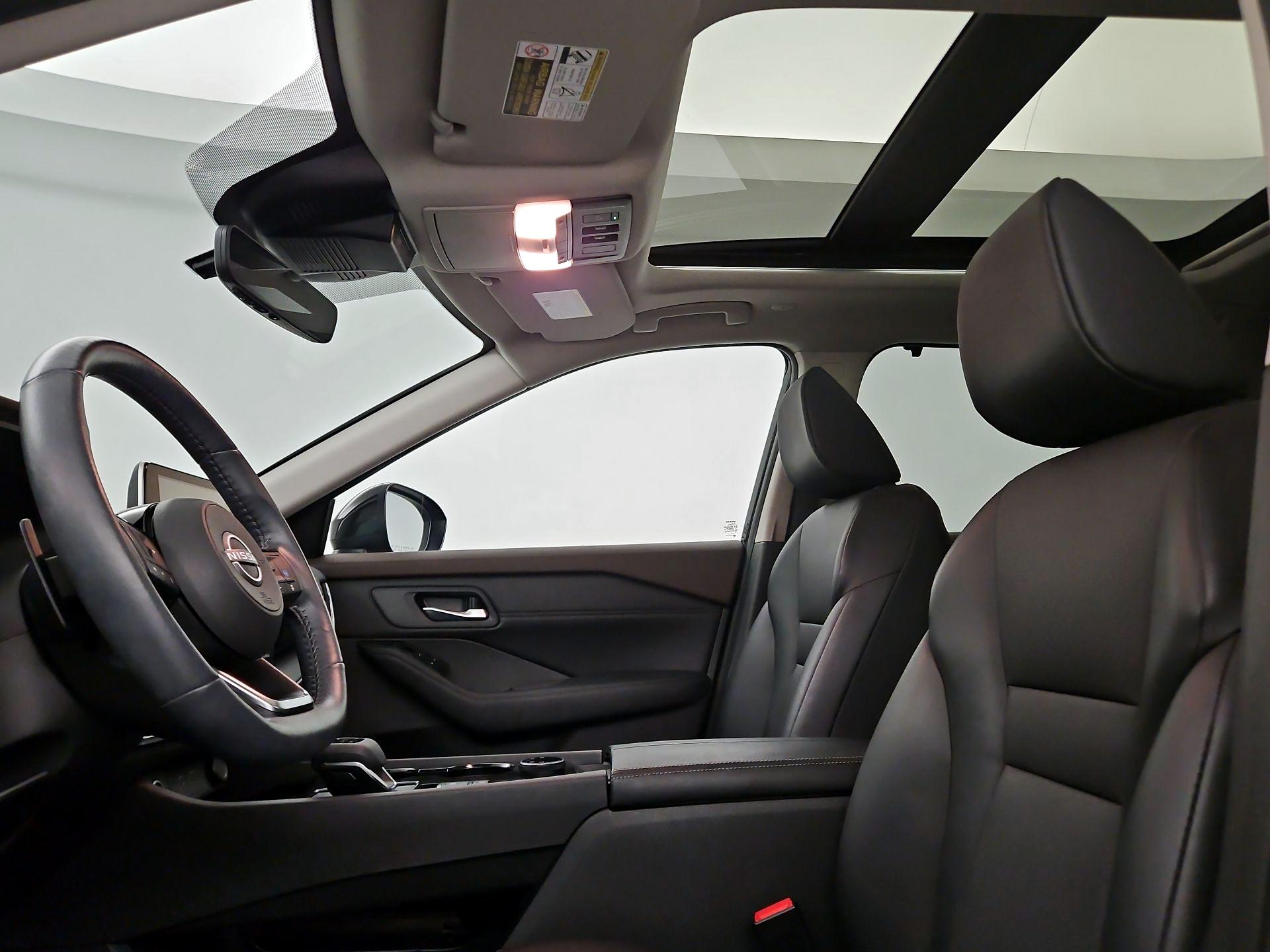 Thumbnail: 2023 Nissan Rogue - 17