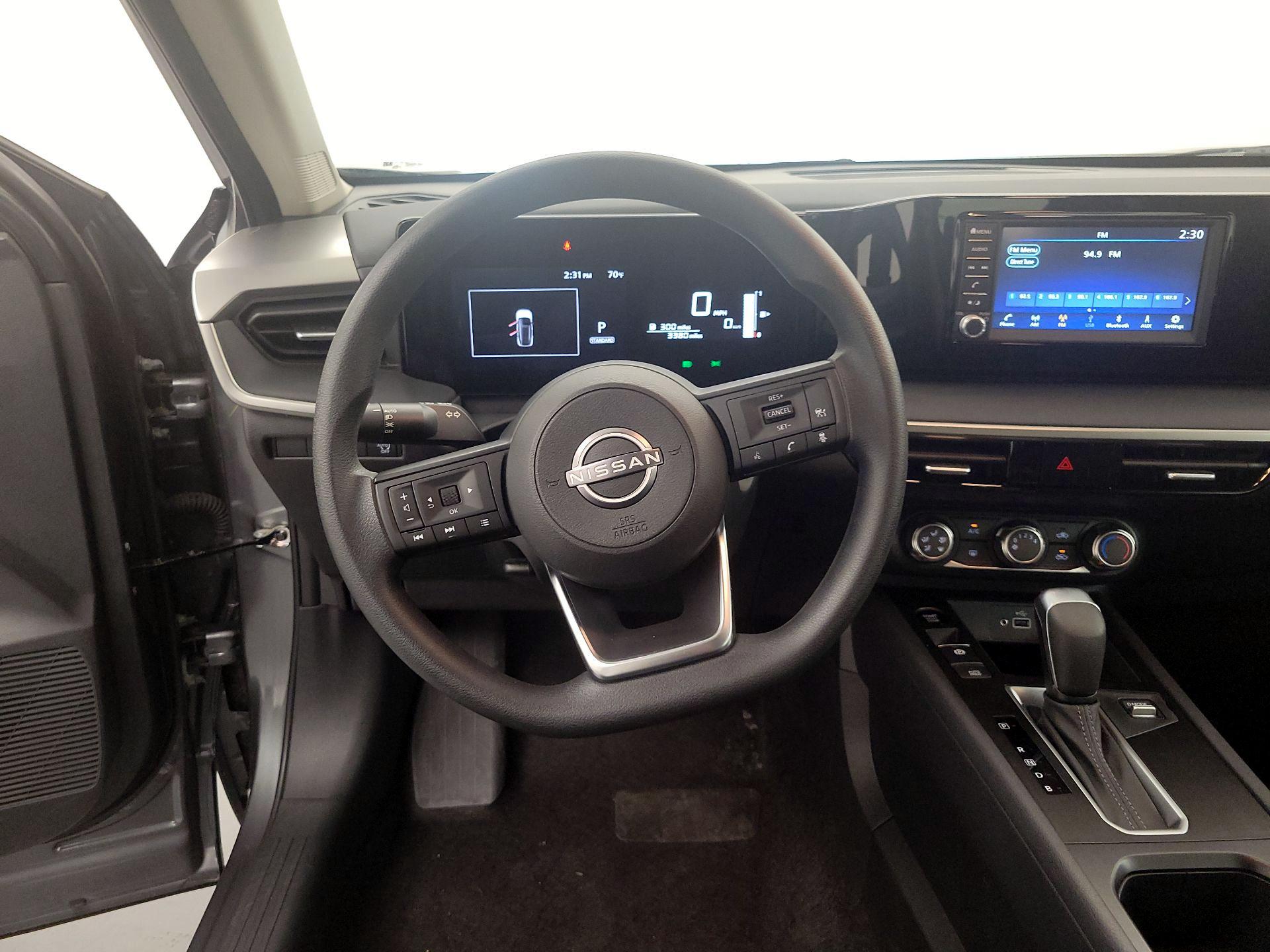 Thumbnail: 2025 Nissan Kicks - 10