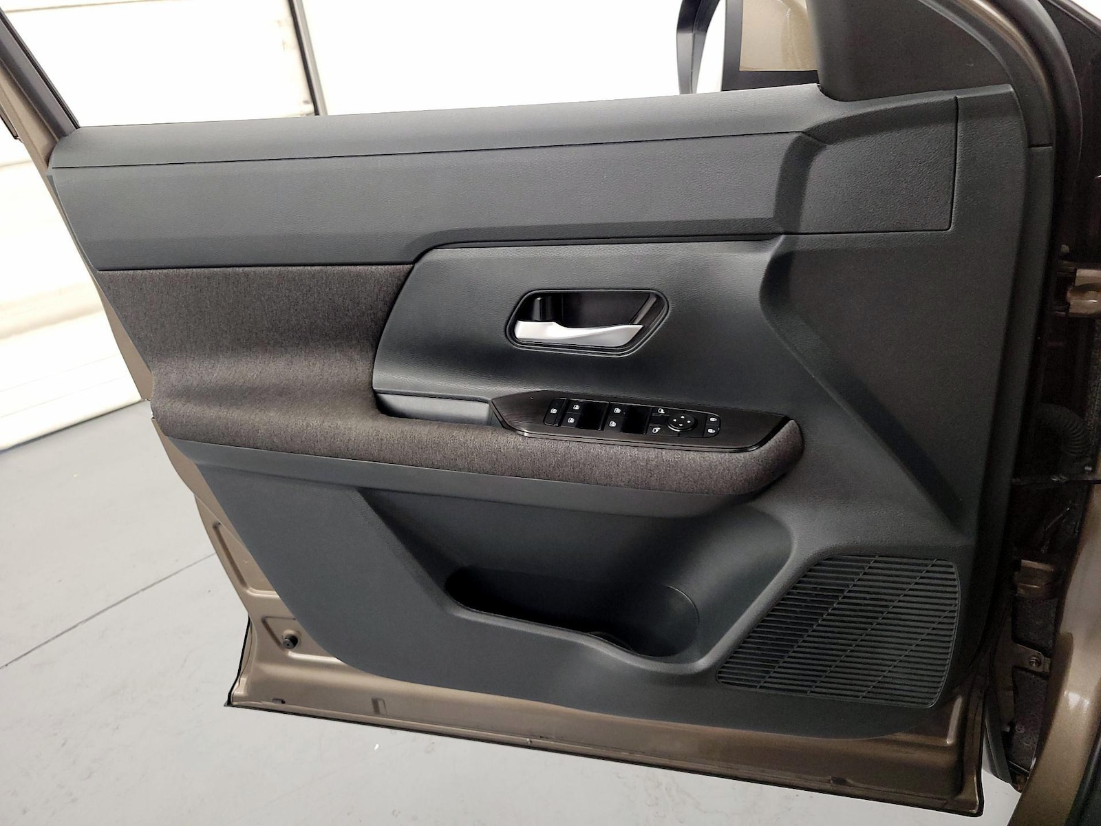 2025 Nissan Kicks SV AWD - Photo 11