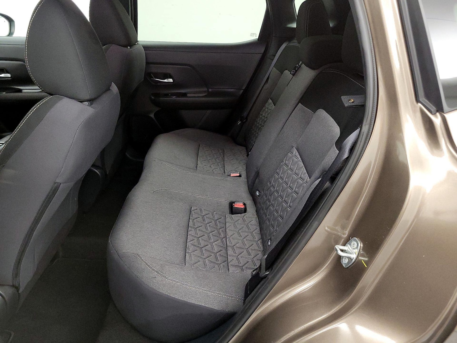 2025 Nissan Kicks SV AWD - Photo 17
