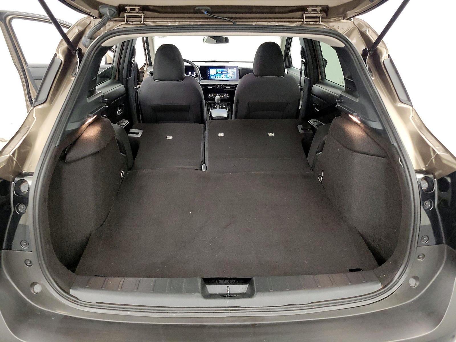 2025 Nissan Kicks SV AWD - Photo 19