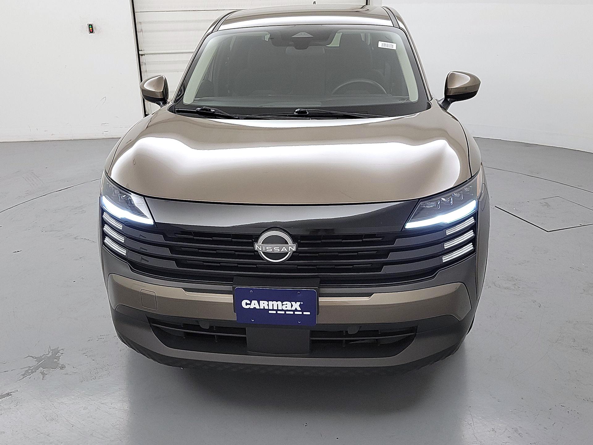 Thumbnail: 2025 Nissan Kicks - 2