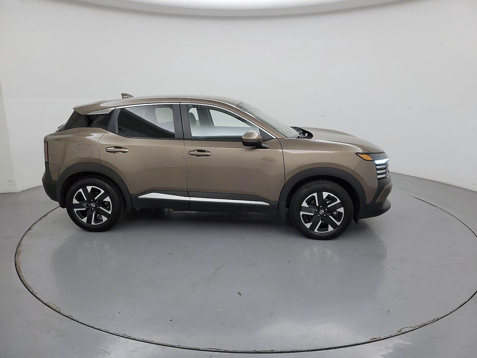 2025 Nissan Kicks SV AWD - Photo 4