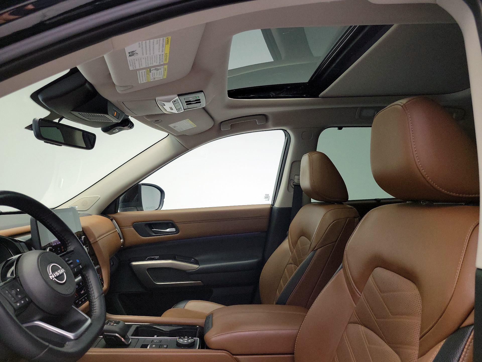 Thumbnail: 2024 Nissan Pathfinder - 20