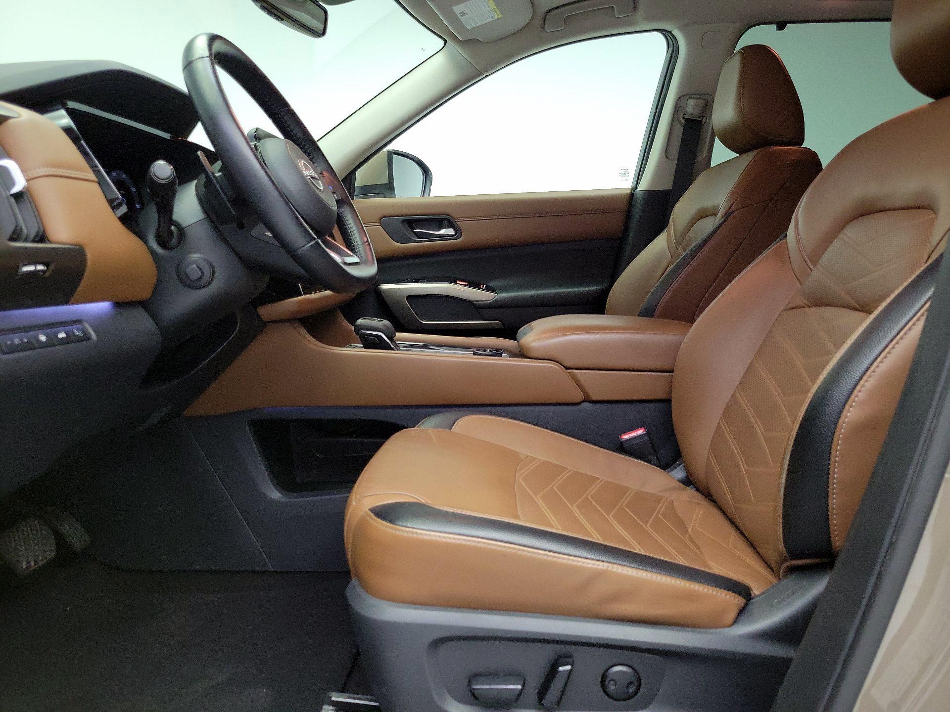 Thumbnail: 2023 Nissan Pathfinder - 11