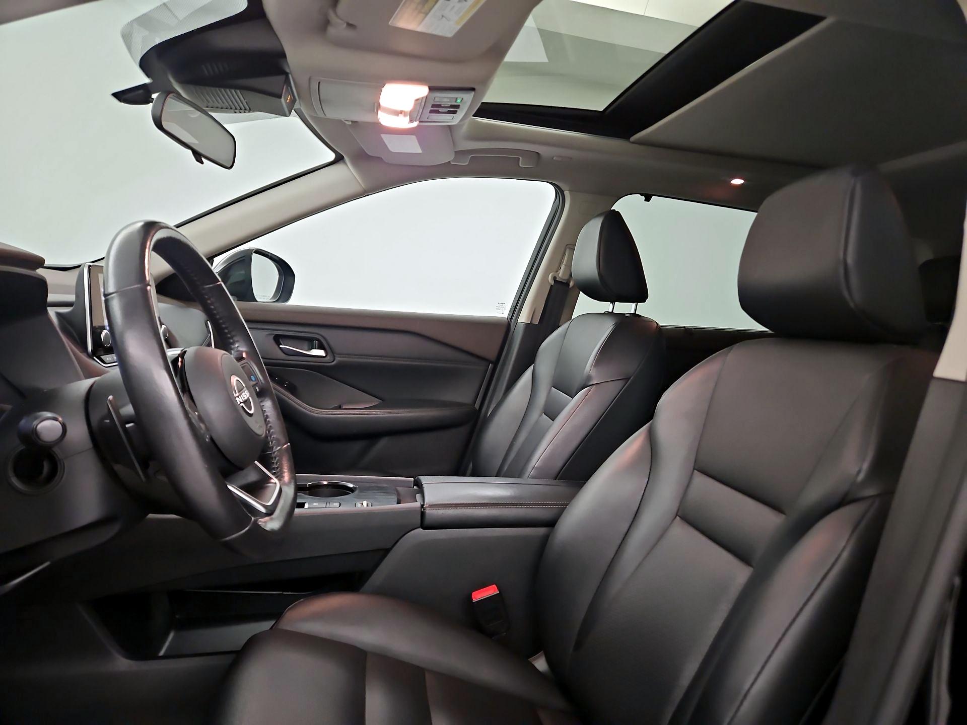Thumbnail: 2023 Nissan Rogue - 17