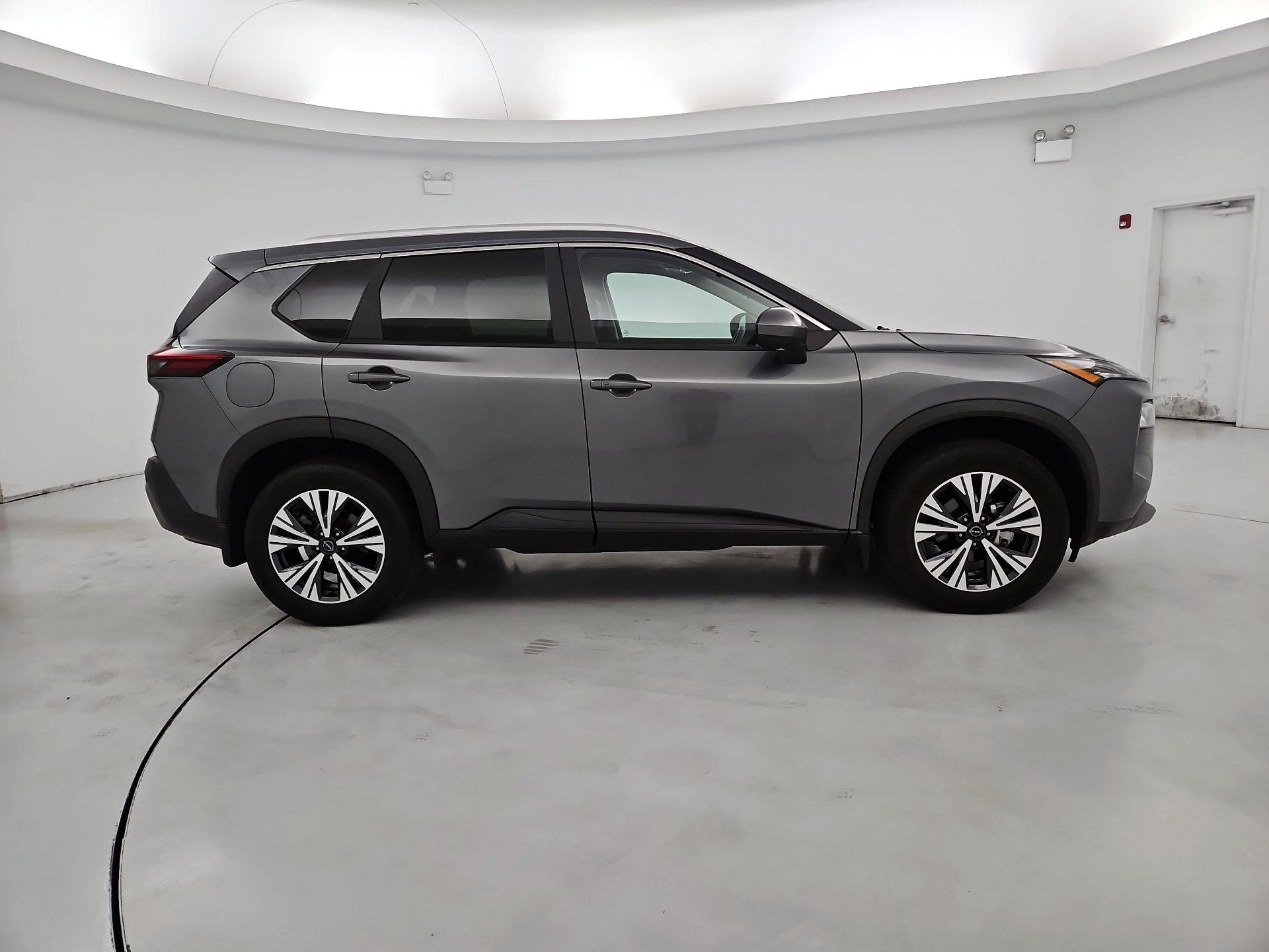 Thumbnail: 2023 Nissan Rogue - 4