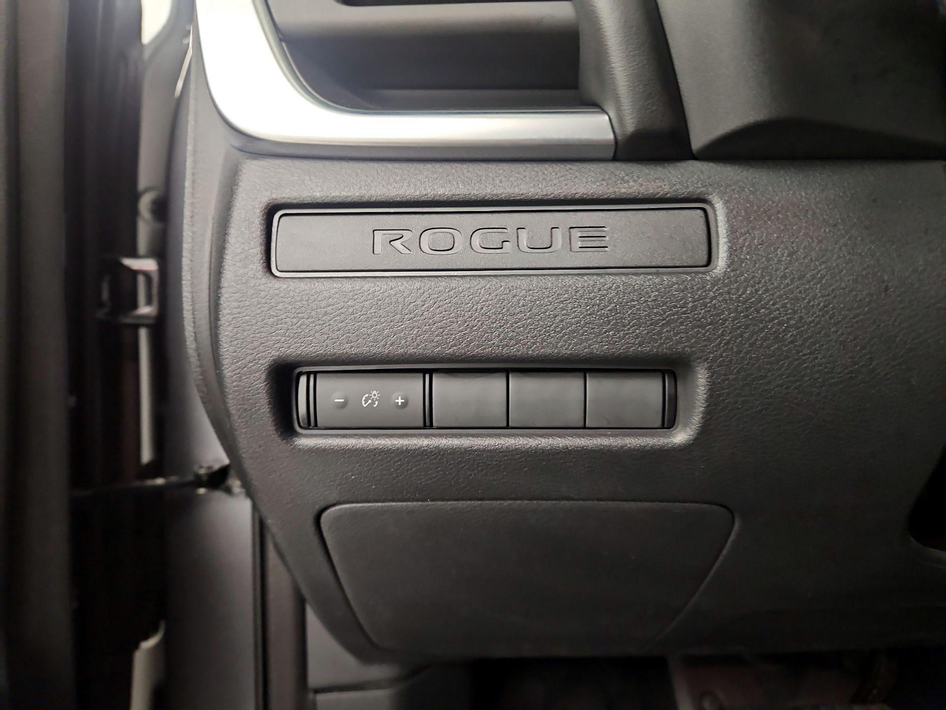Thumbnail: 2023 Nissan Rogue - 11