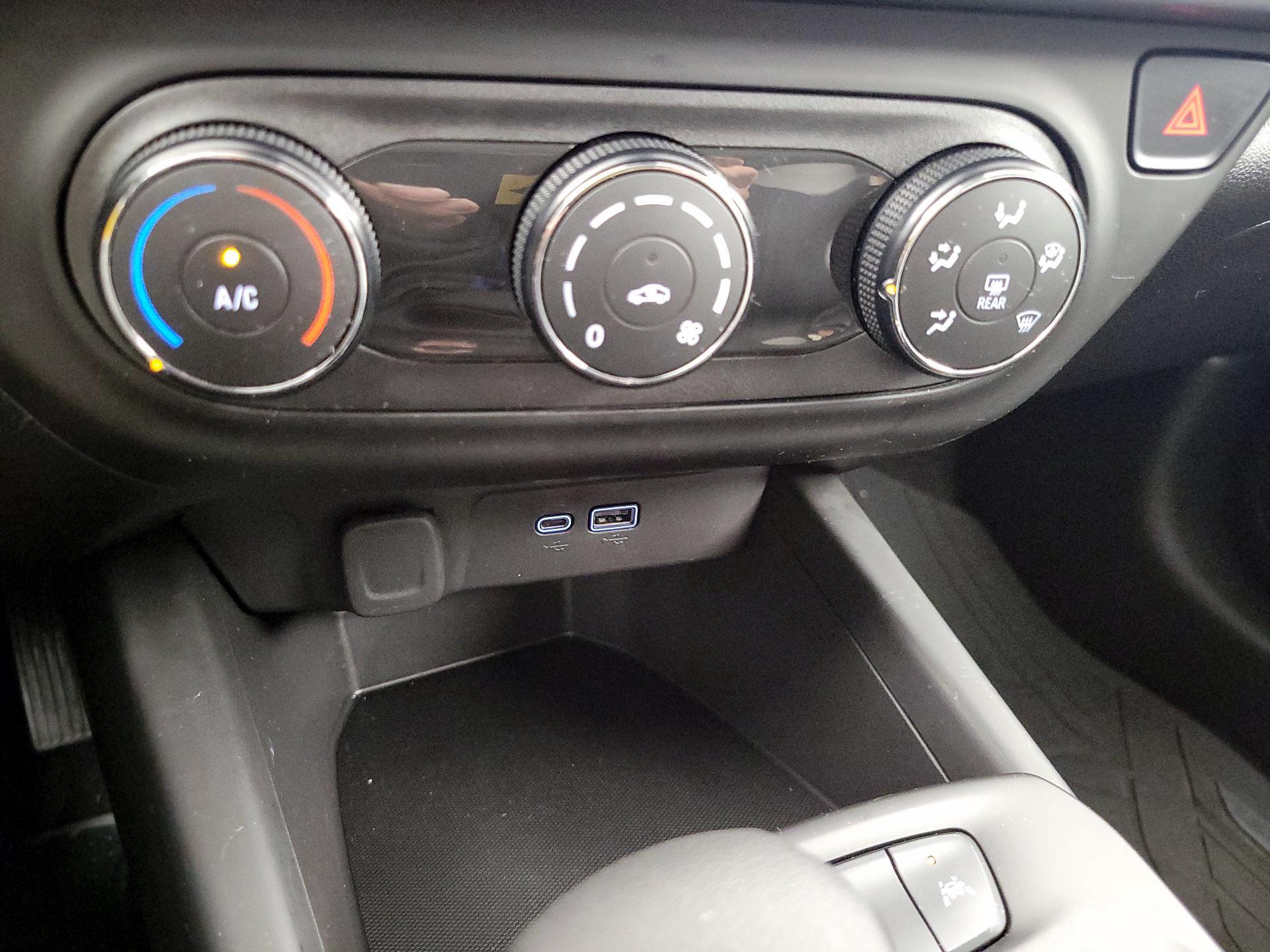 Thumbnail: 2025 Chevrolet Trax - 18