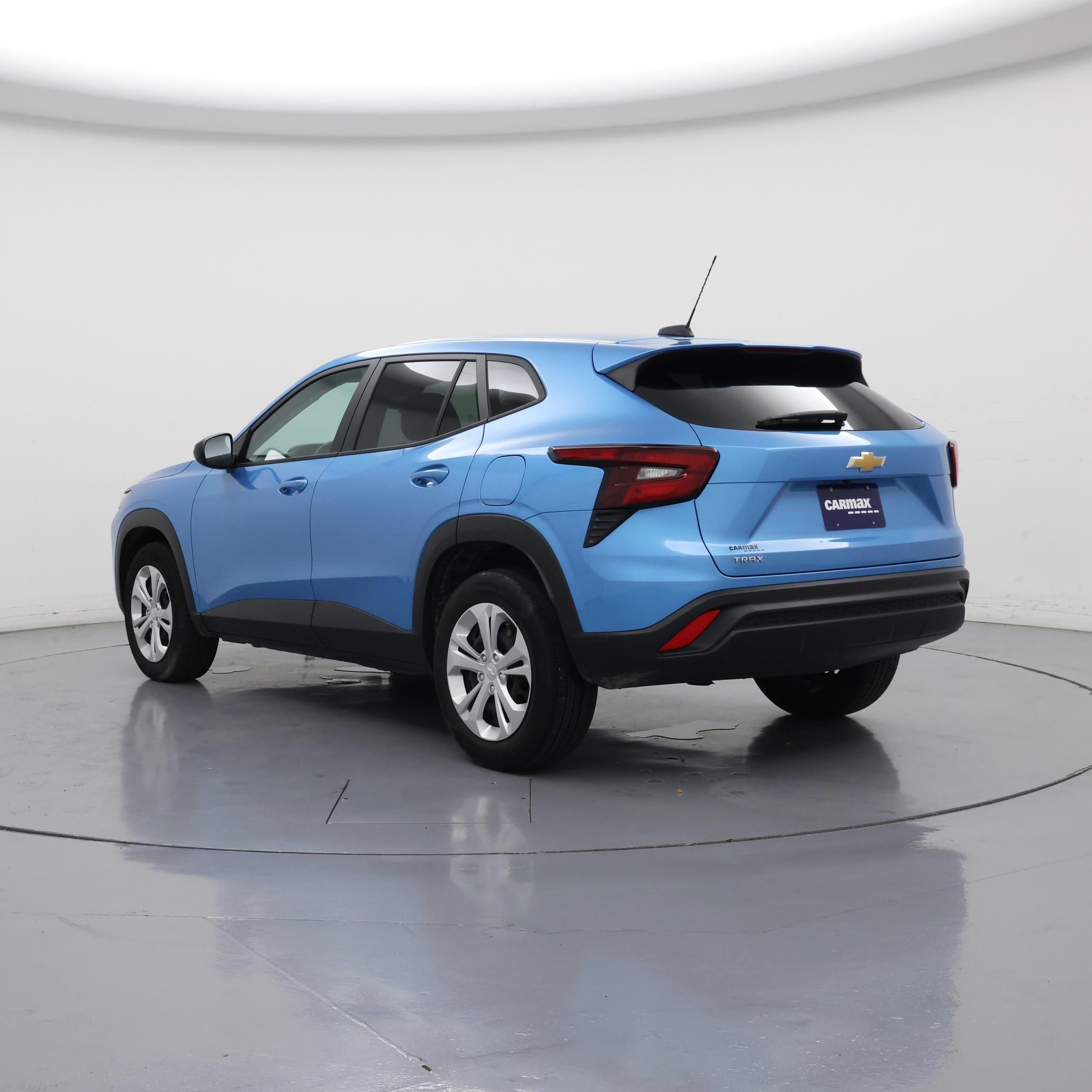 Thumbnail: 2025 Chevrolet Trax - 2