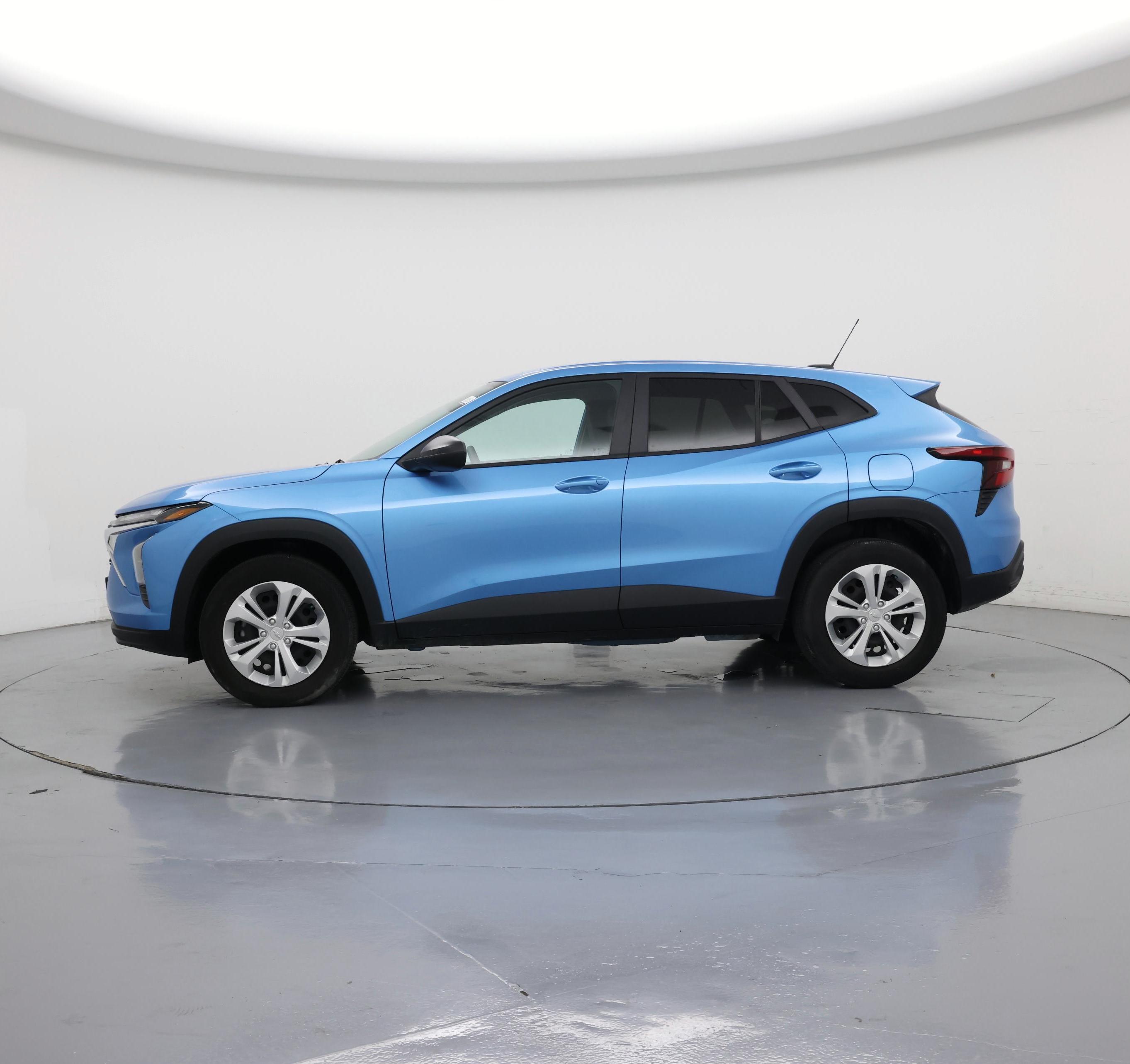 Thumbnail: 2025 Chevrolet Trax - 3