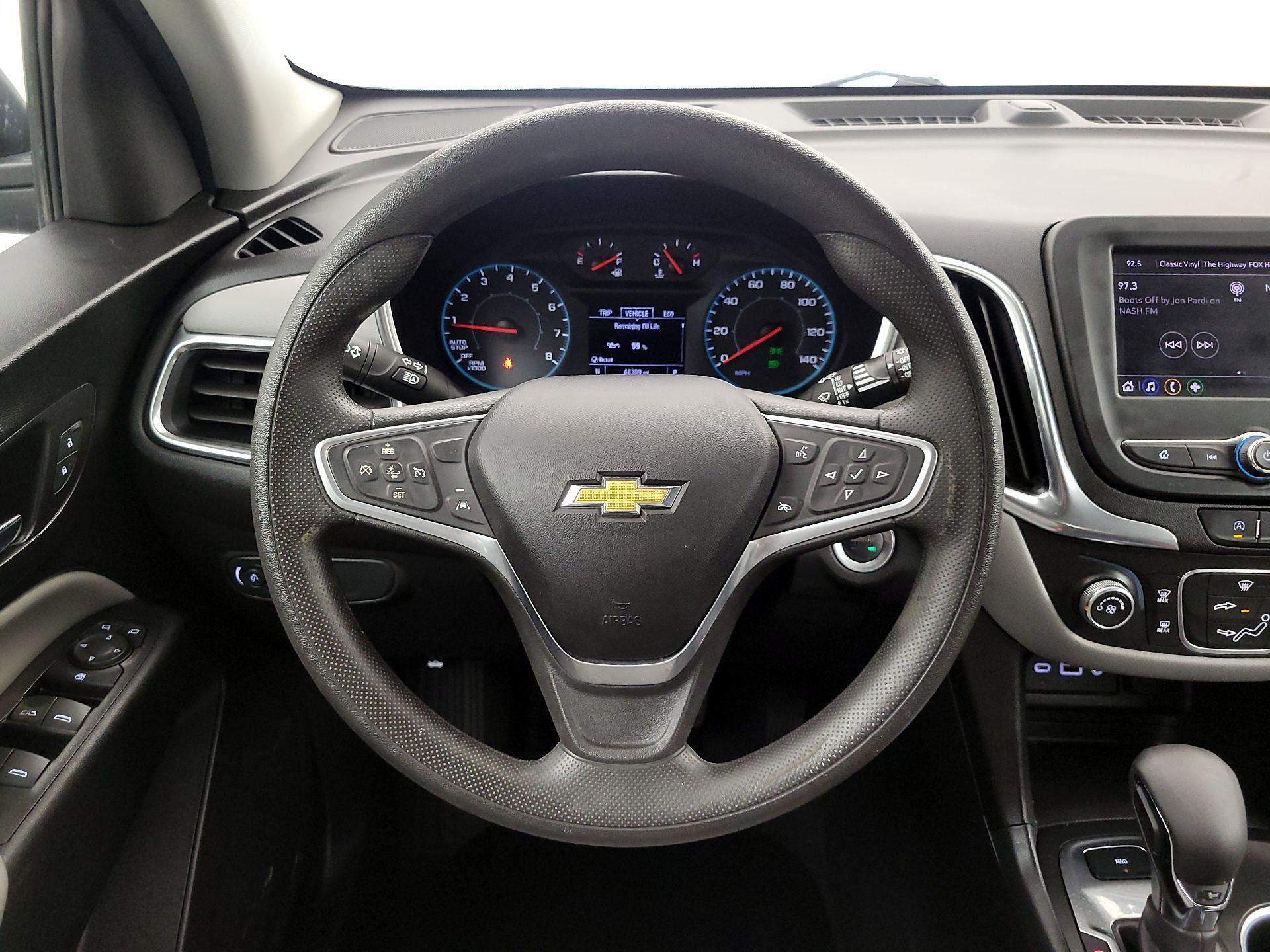 Thumbnail: 2022 Chevrolet Equinox - 10