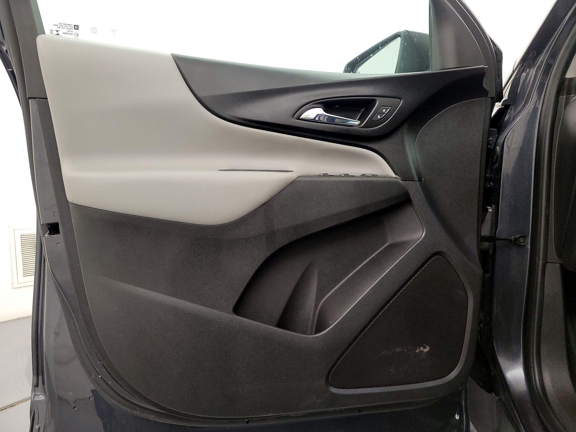 Thumbnail: 2022 Chevrolet Equinox - 12