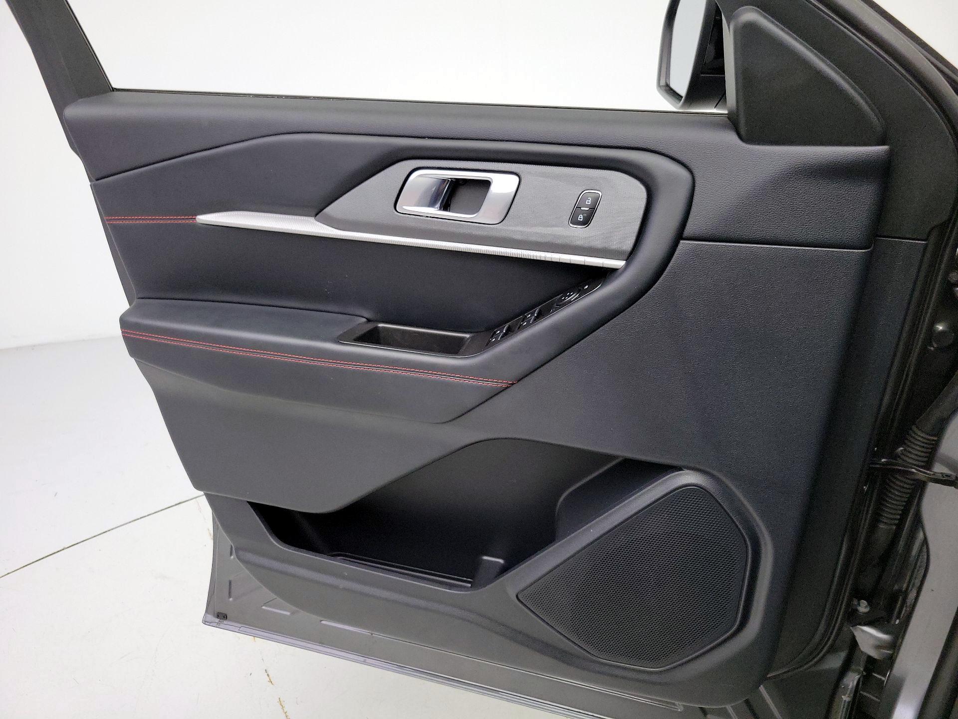 Thumbnail: 2025 Ford Explorer - 12