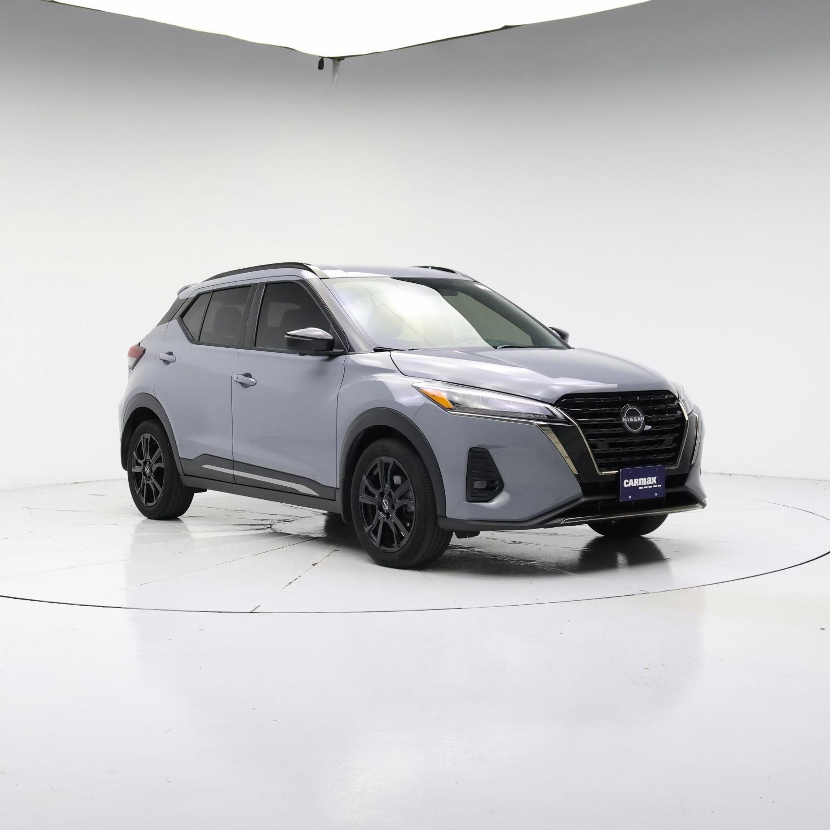 Thumbnail: 2023 Nissan Kicks - 2