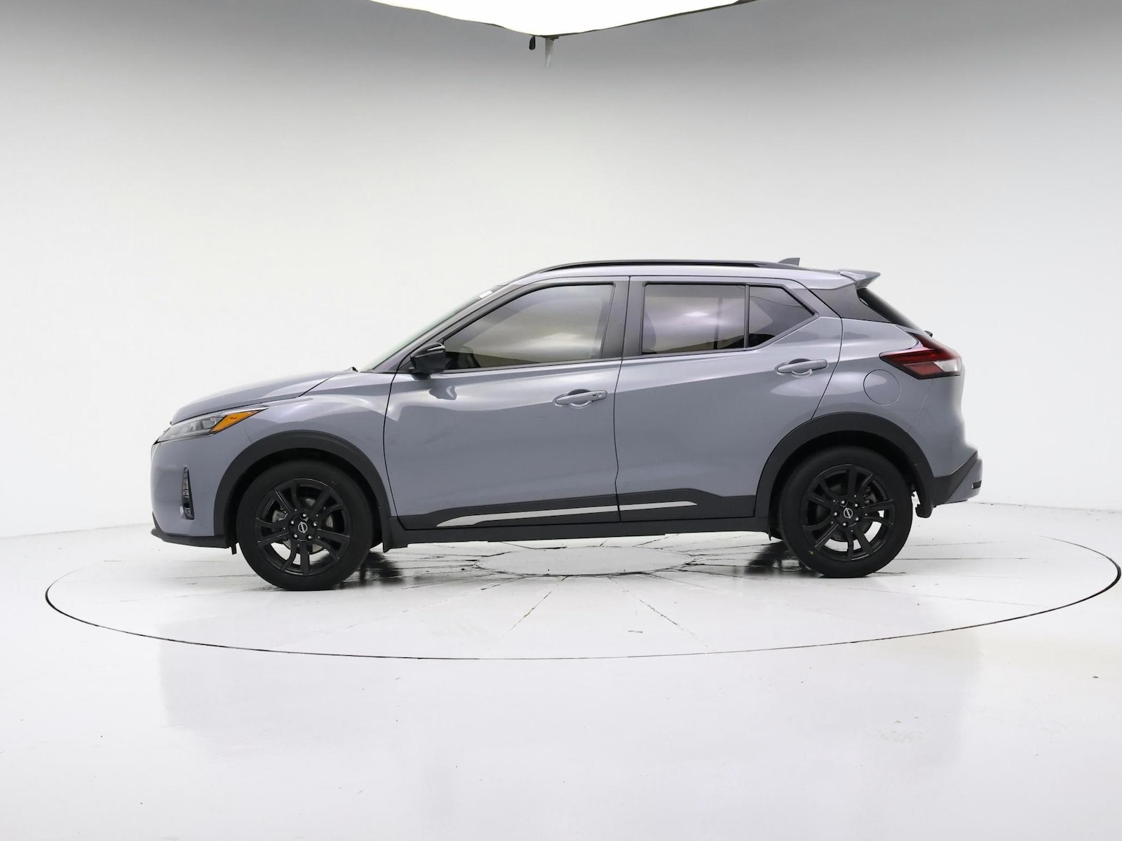 2023 Nissan Kicks SR - Photo 8
