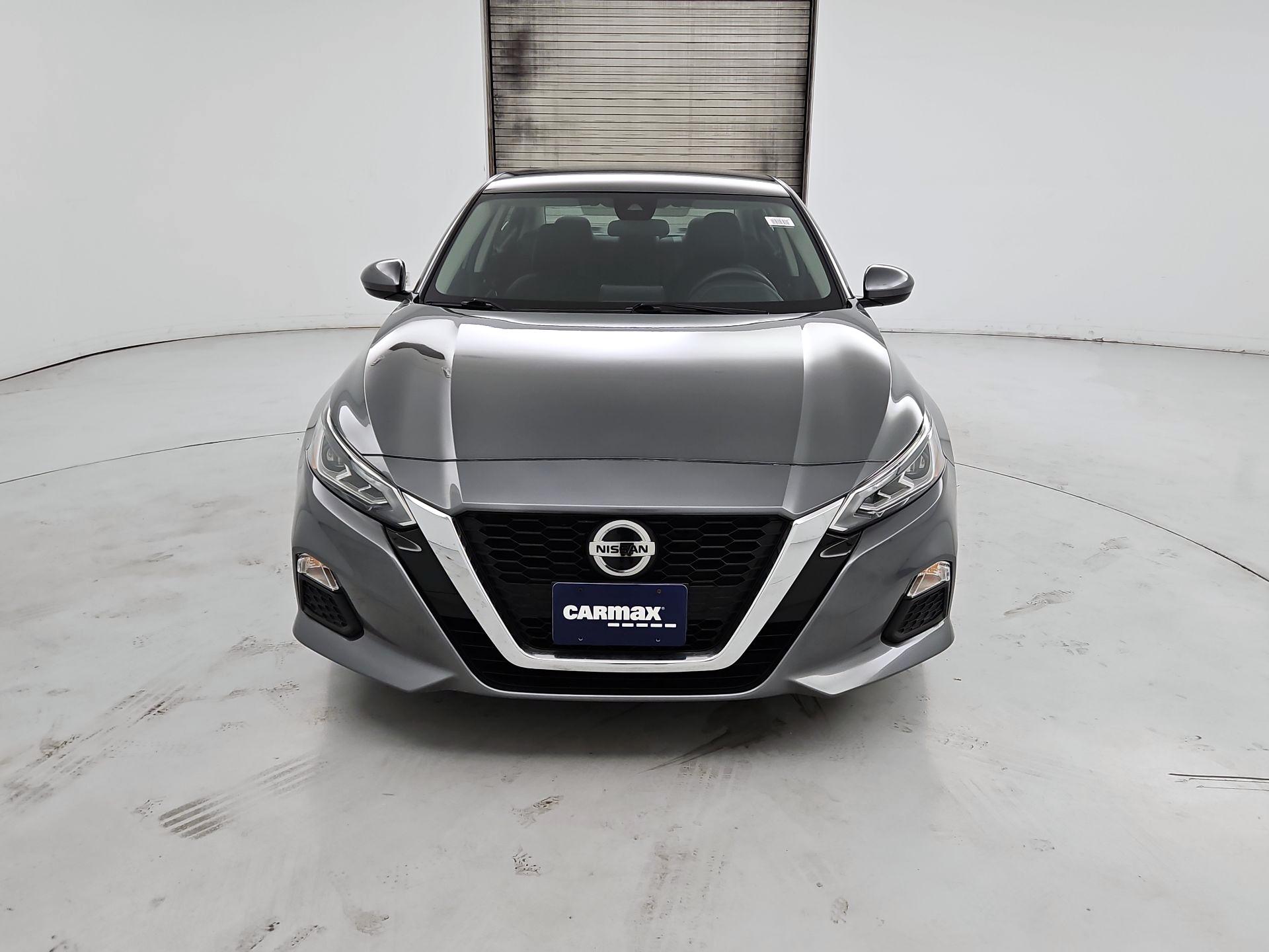Thumbnail: 2022 Nissan Altima - 2