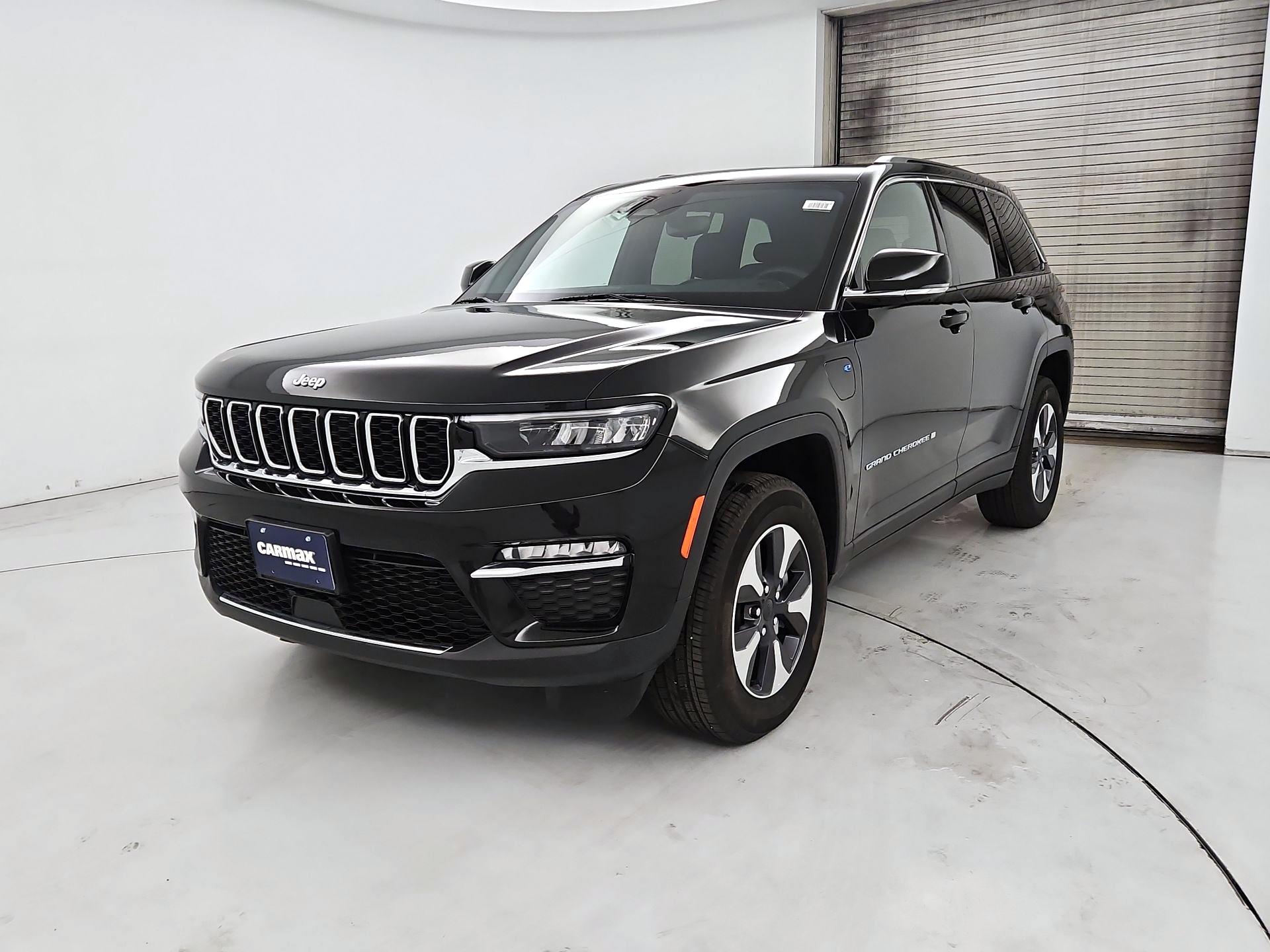 Thumbnail: 2024 Jeep Grand Cherokee - 3