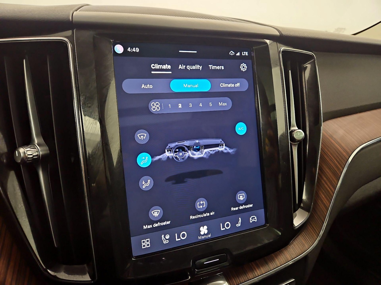 2024 Volvo XC60 Plus - Photo 15
