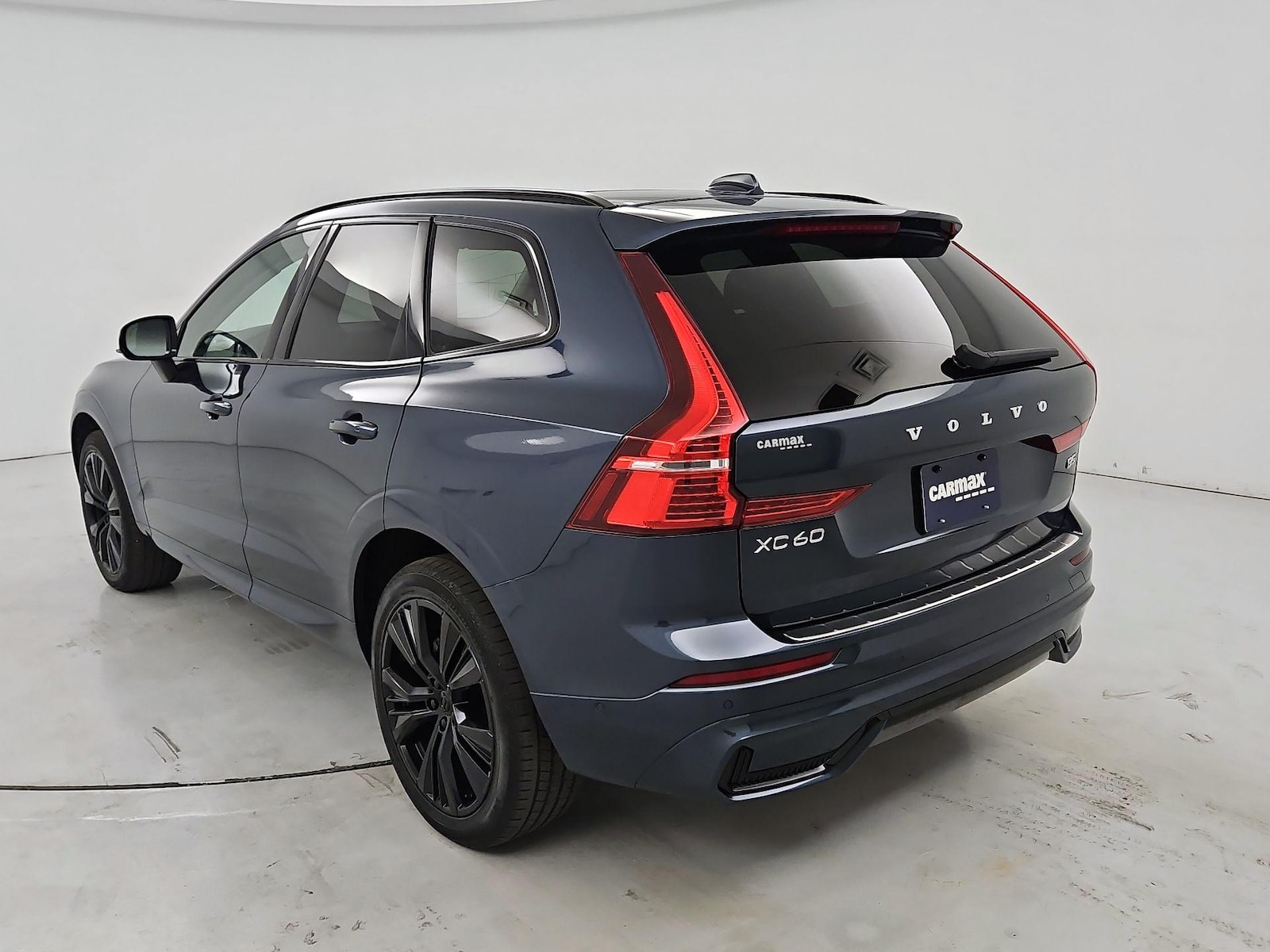 2024 Volvo XC60 Plus - Photo 7