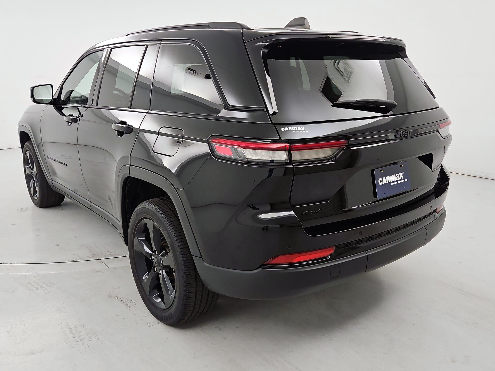 Thumbnail: 2023 Jeep Grand Cherokee - 7