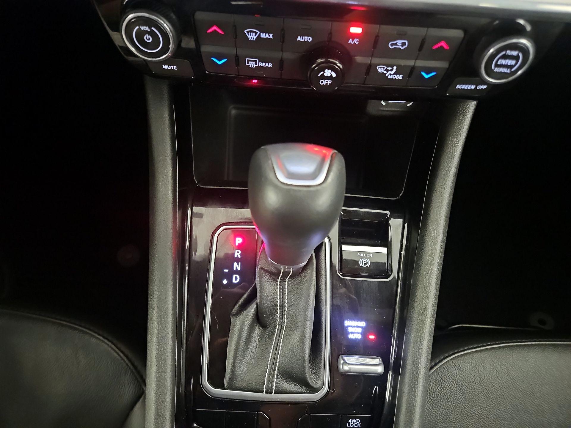 Thumbnail: 2022 Jeep Compass - 16