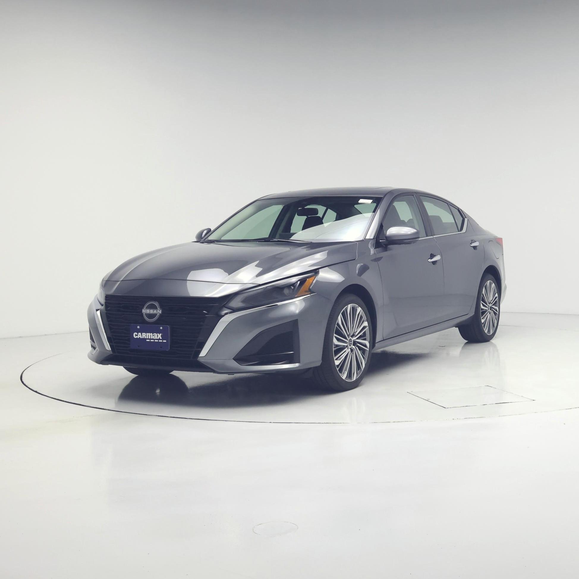 Thumbnail: 2025 Nissan Altima - 4