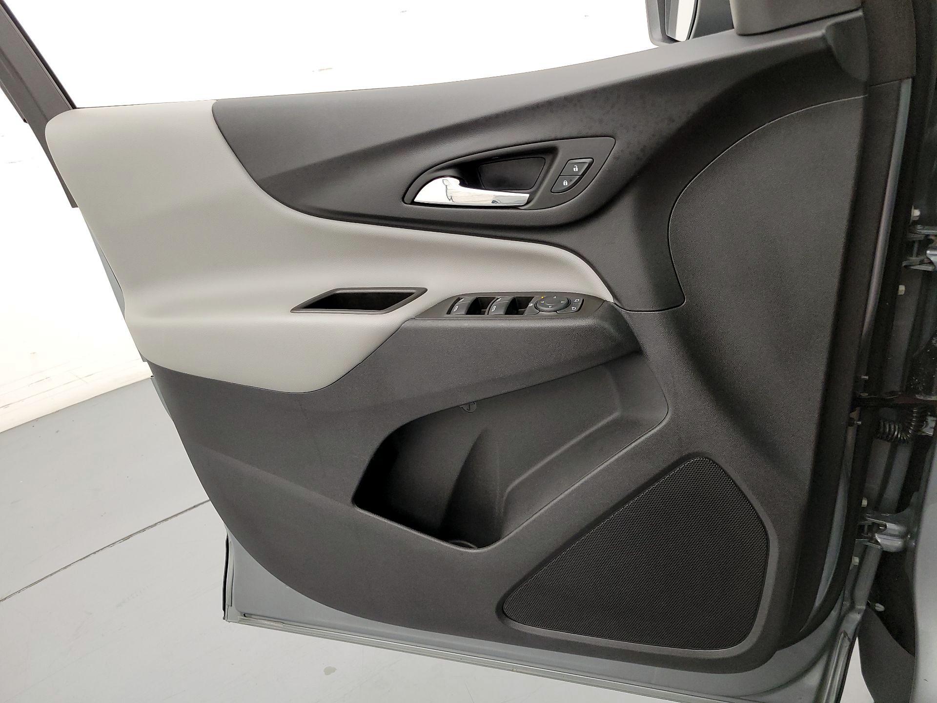 Thumbnail: 2023 Chevrolet Equinox - 12